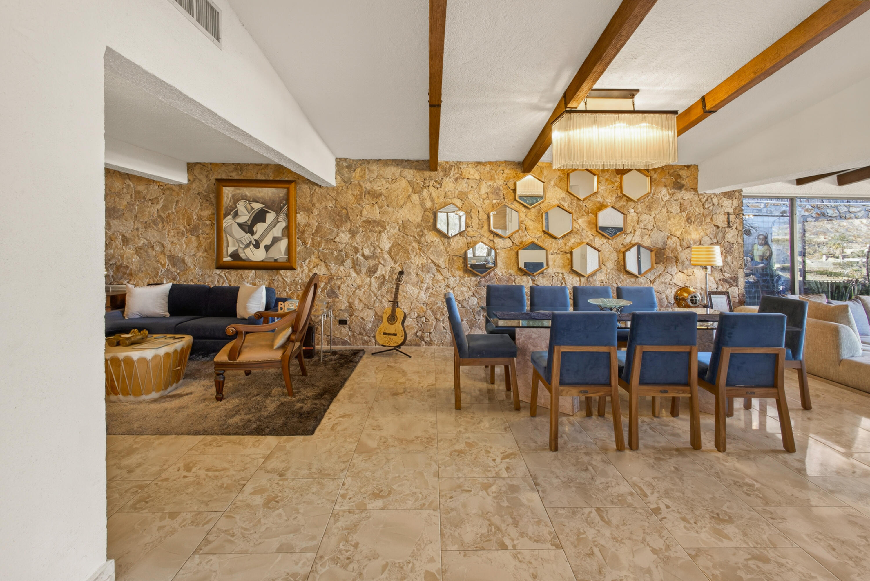 25 Camino Grande Pedregal, Villa Felicidad