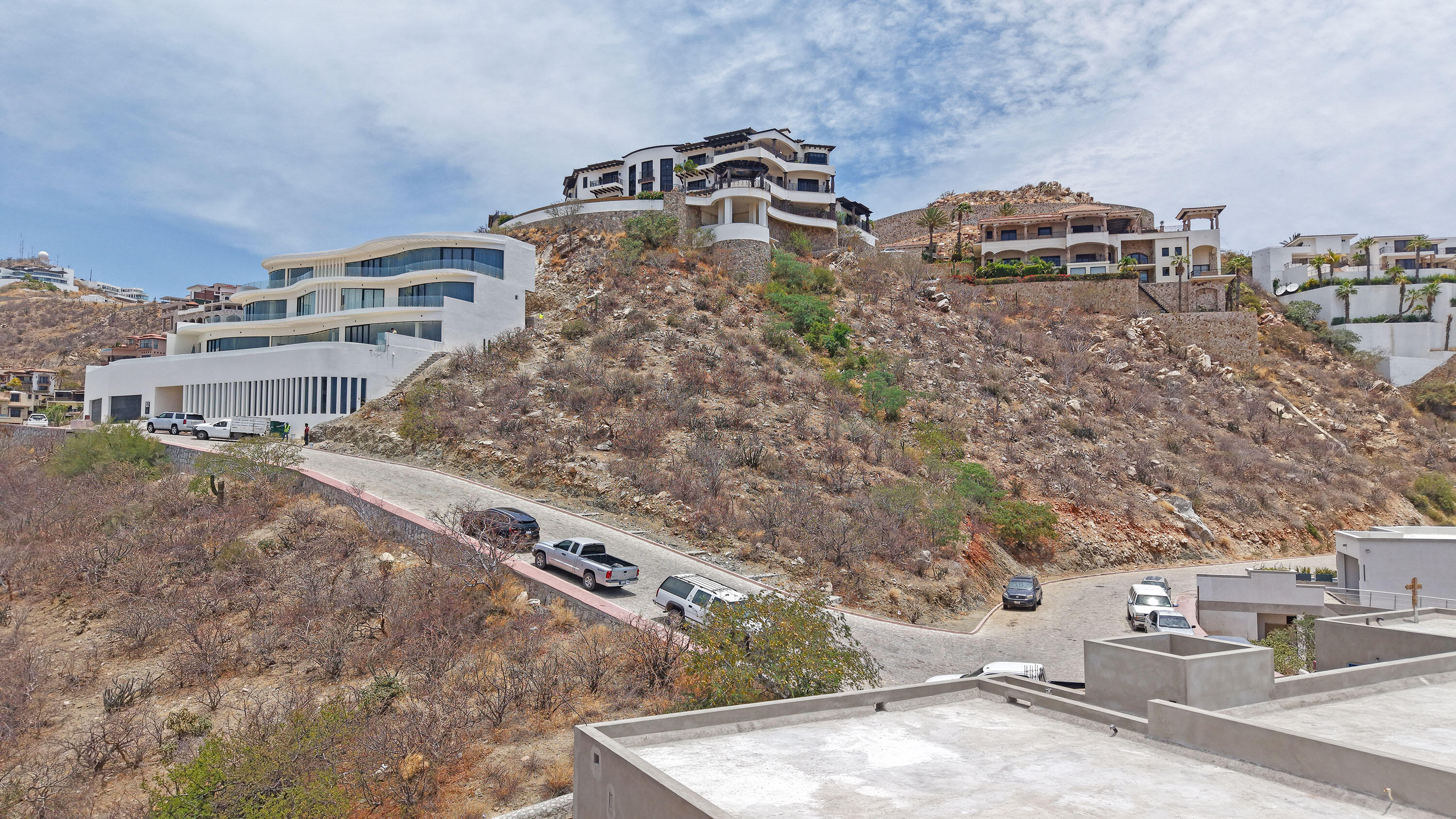 L 126/17 Pedregal, Camino del Club, Pedregal