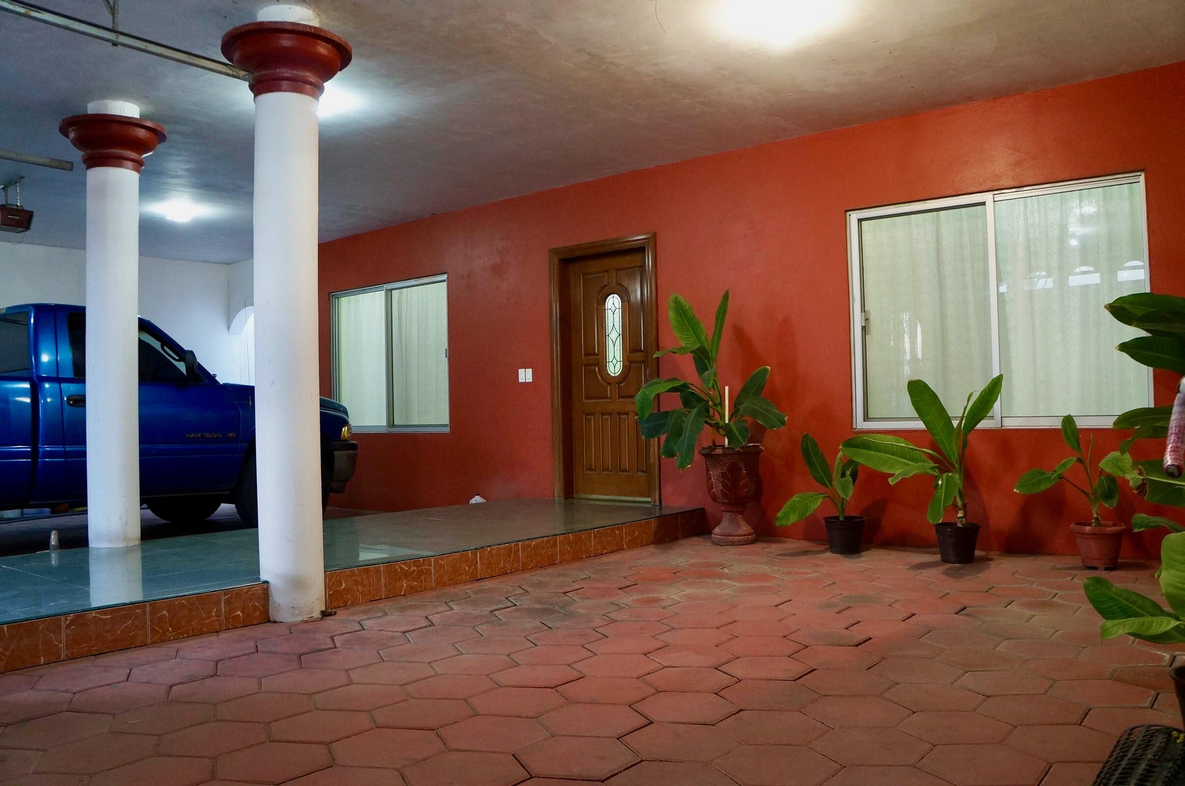 Casa Tiburon