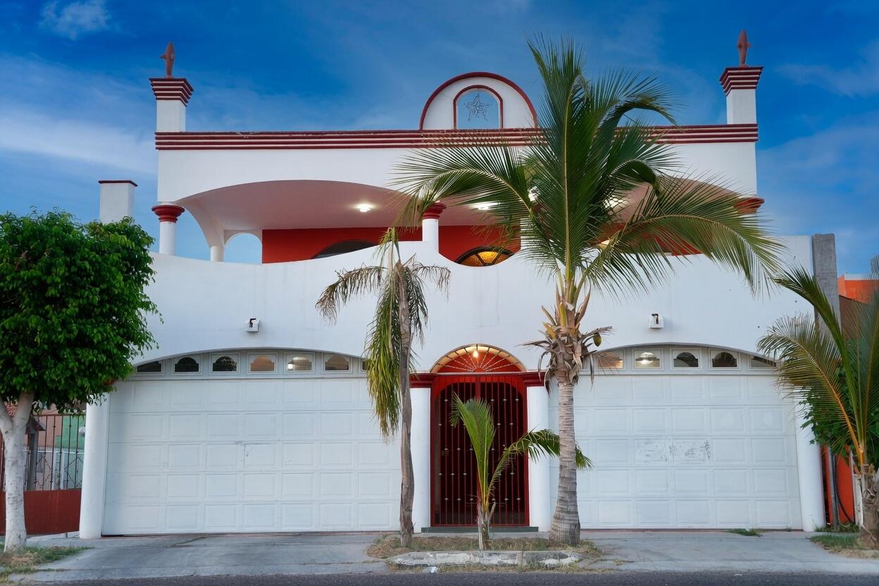 Casa Tiburon