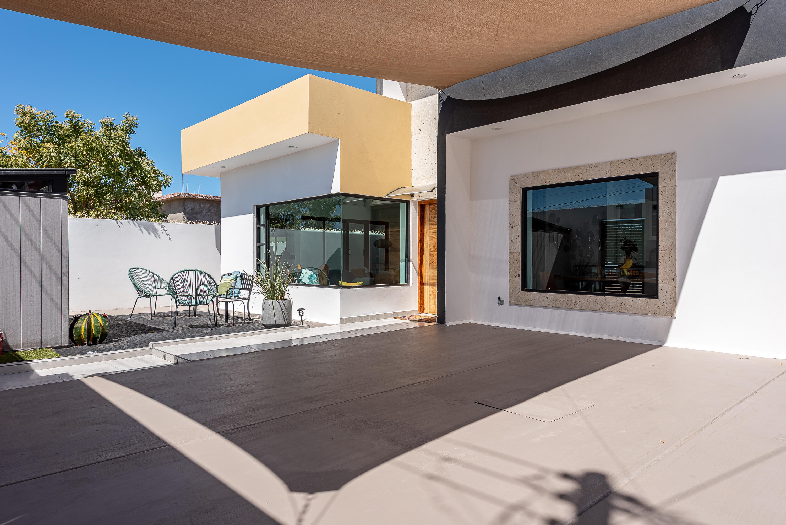 600 Calle Zacatecas, CASA BLANCA OASIS