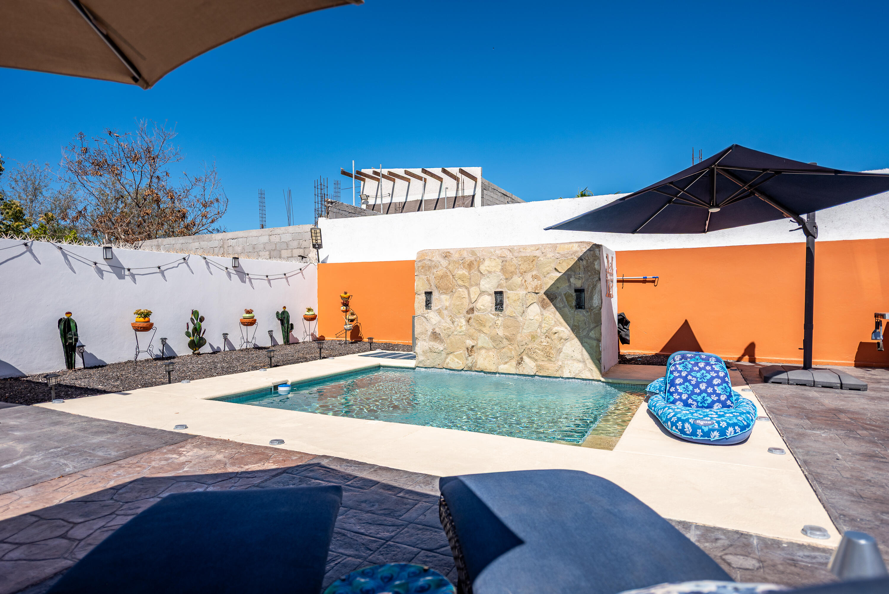 600 Calle Zacatecas, CASA BLANCA OASIS