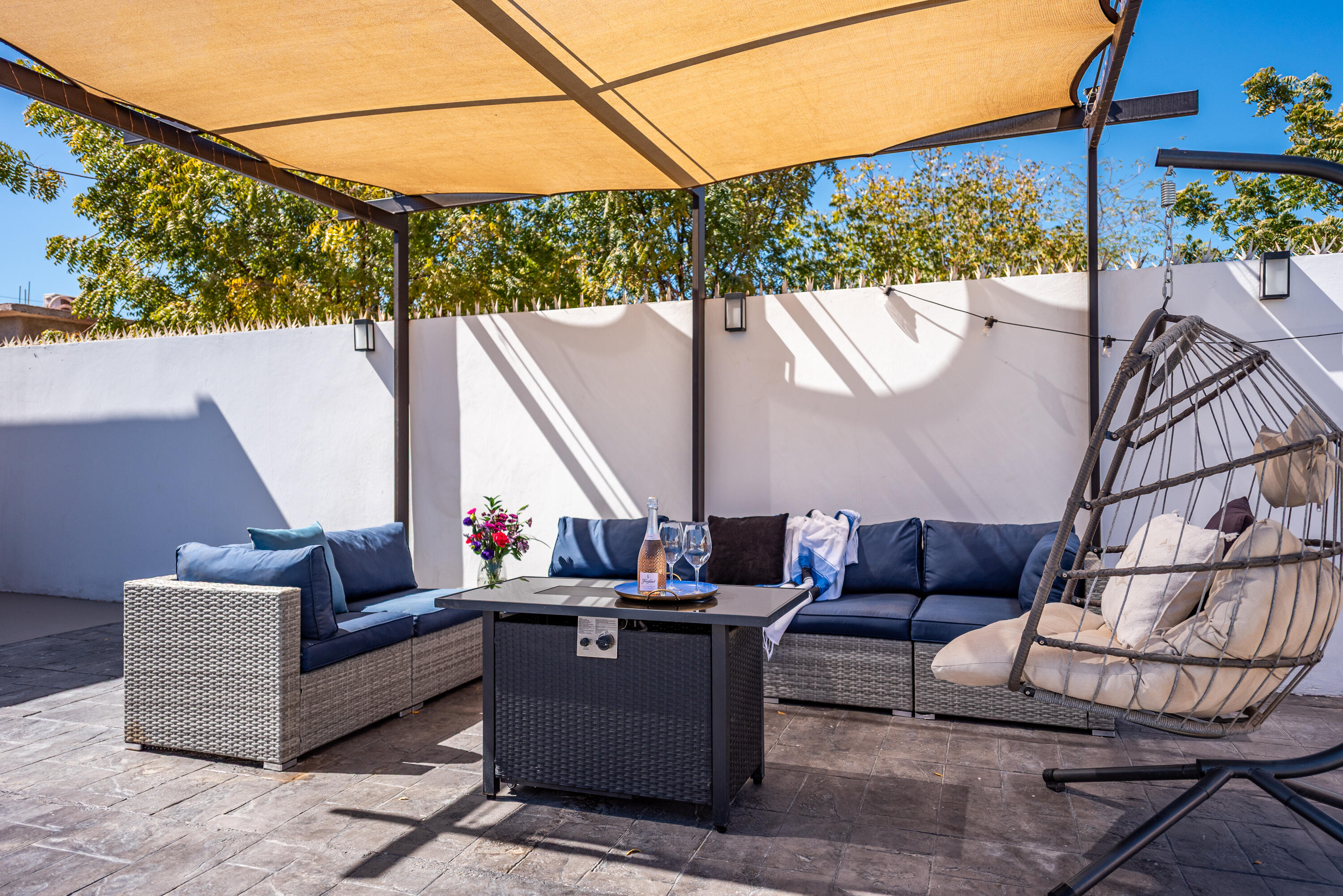 600 Calle Zacatecas, CASA BLANCA OASIS