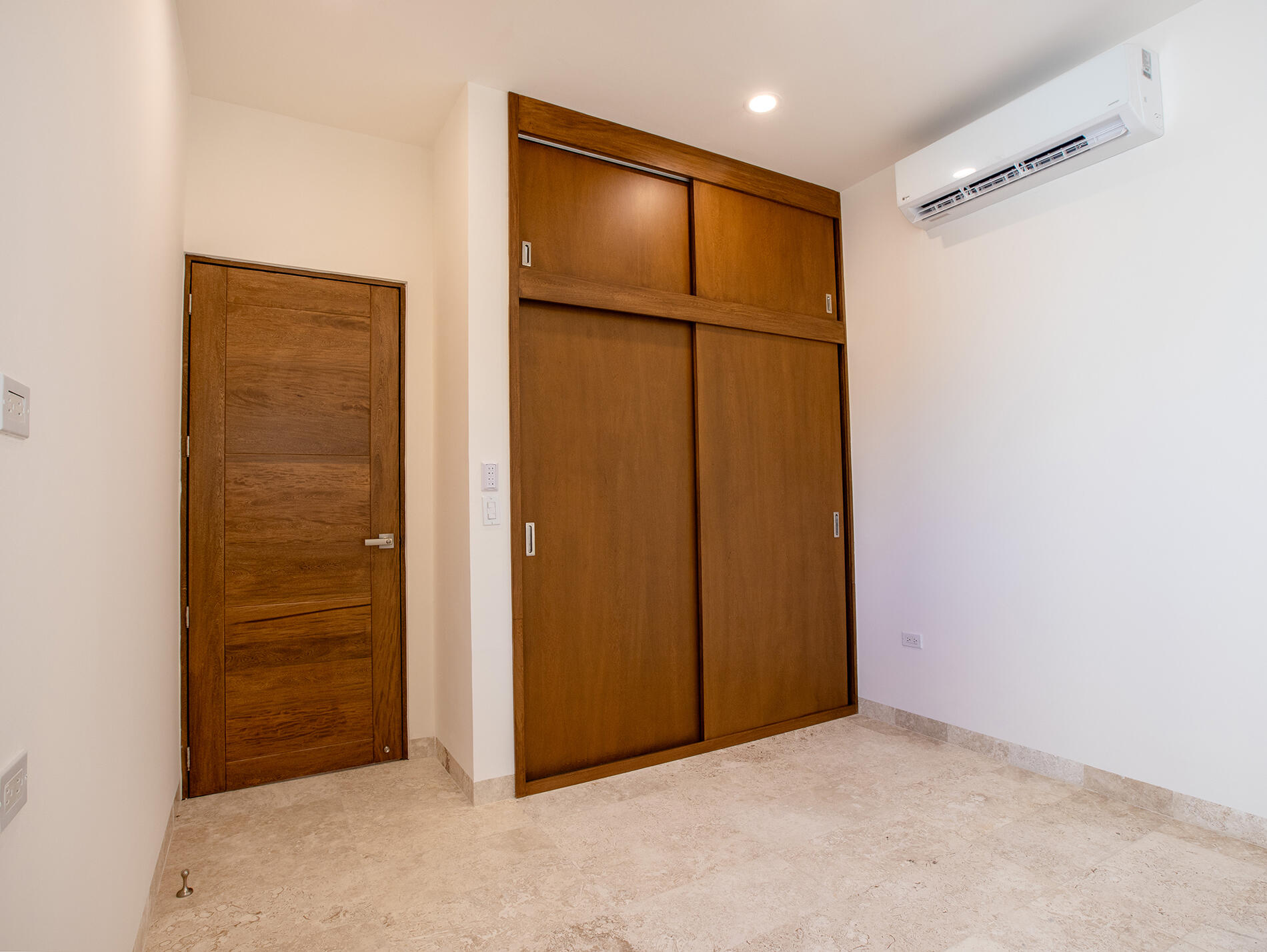 Lot 4A Avenida de Las Joyas, CASA CAIMAN