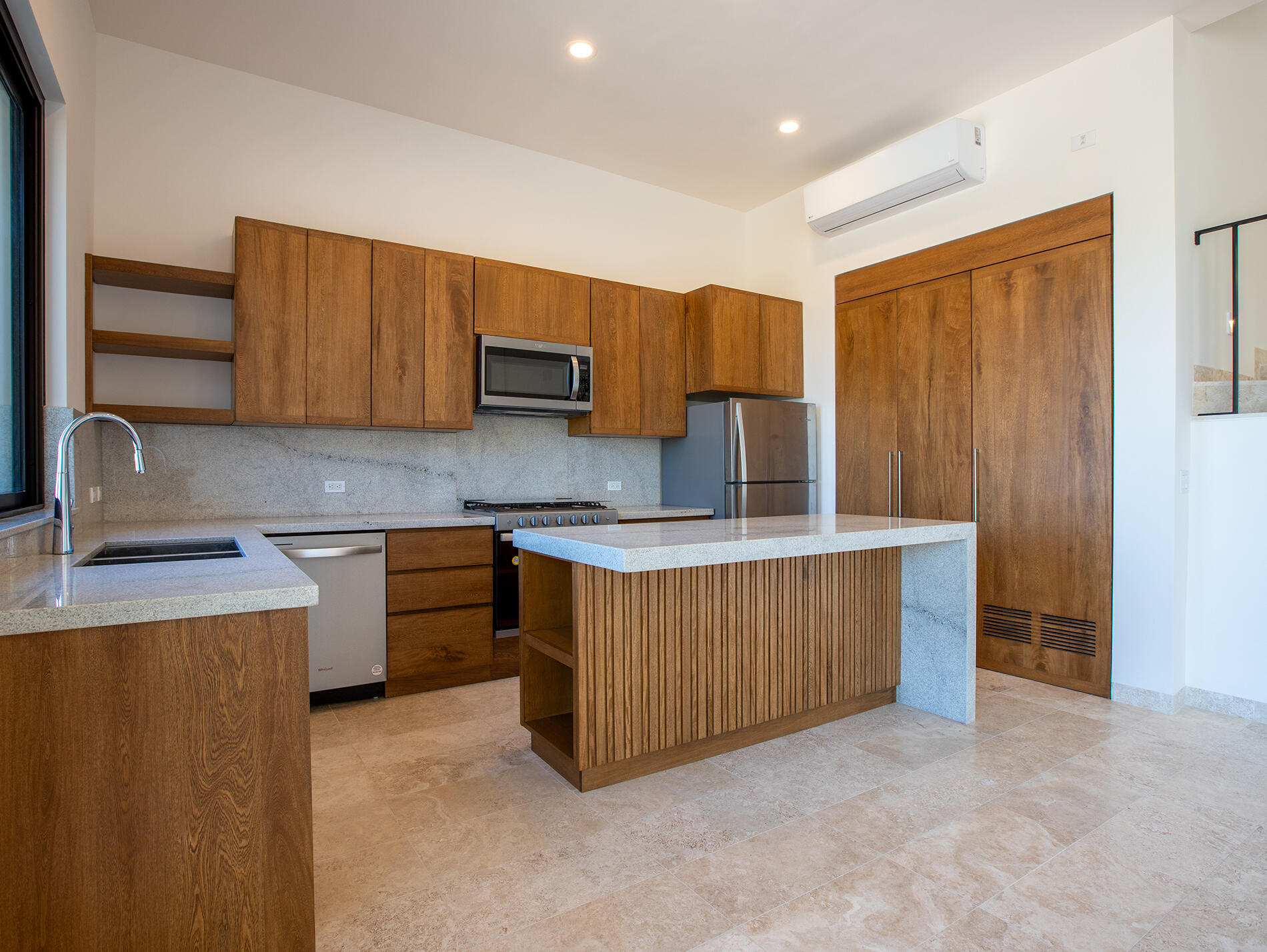 Lot 4A Avenida de Las Joyas, CASA CAIMAN