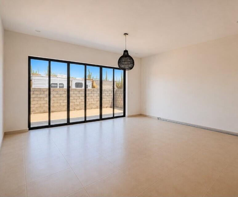 El Centenario, CASA CARDON REAL