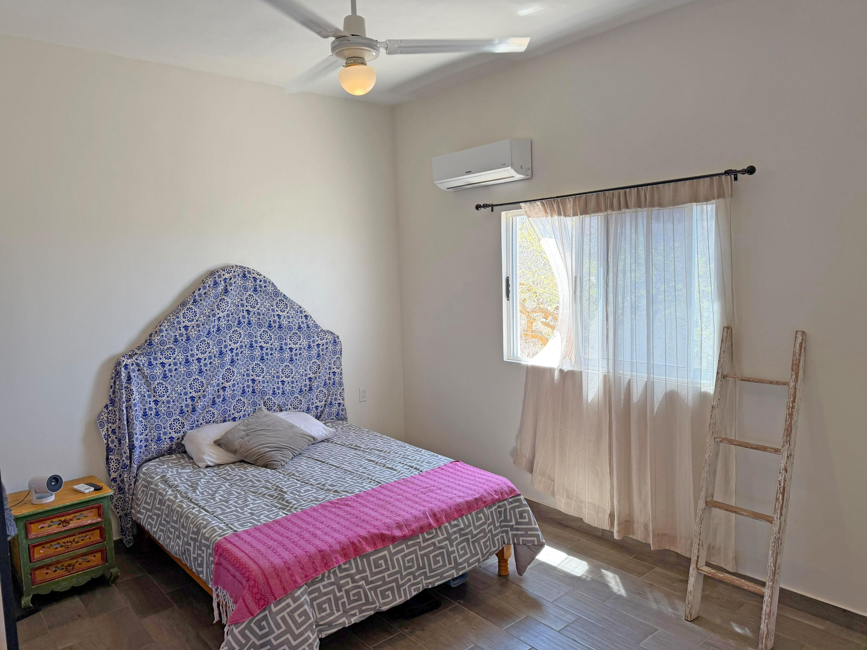 Cerritos Corner Casita