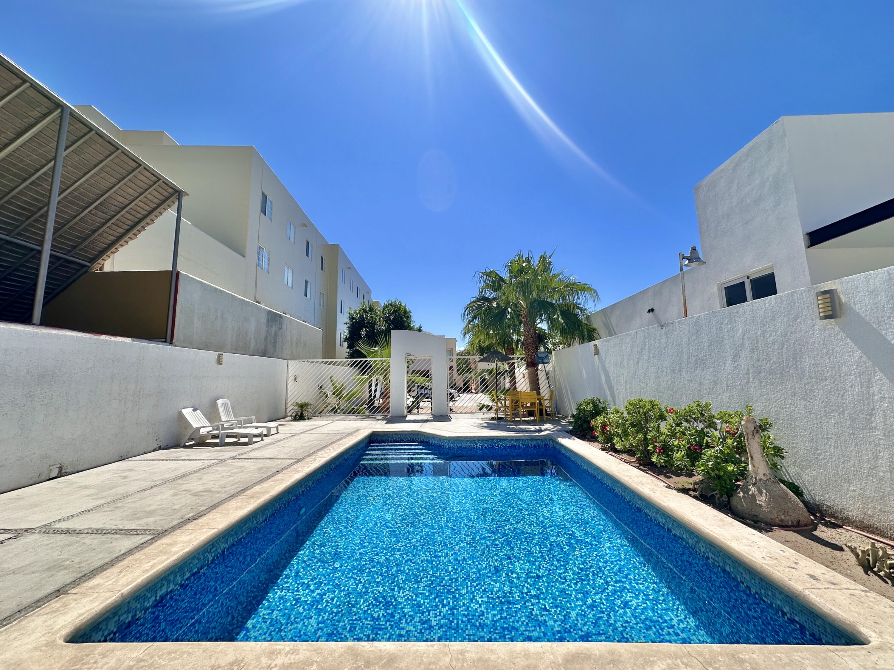 627 Calle Santa Rita, Privada La Posada