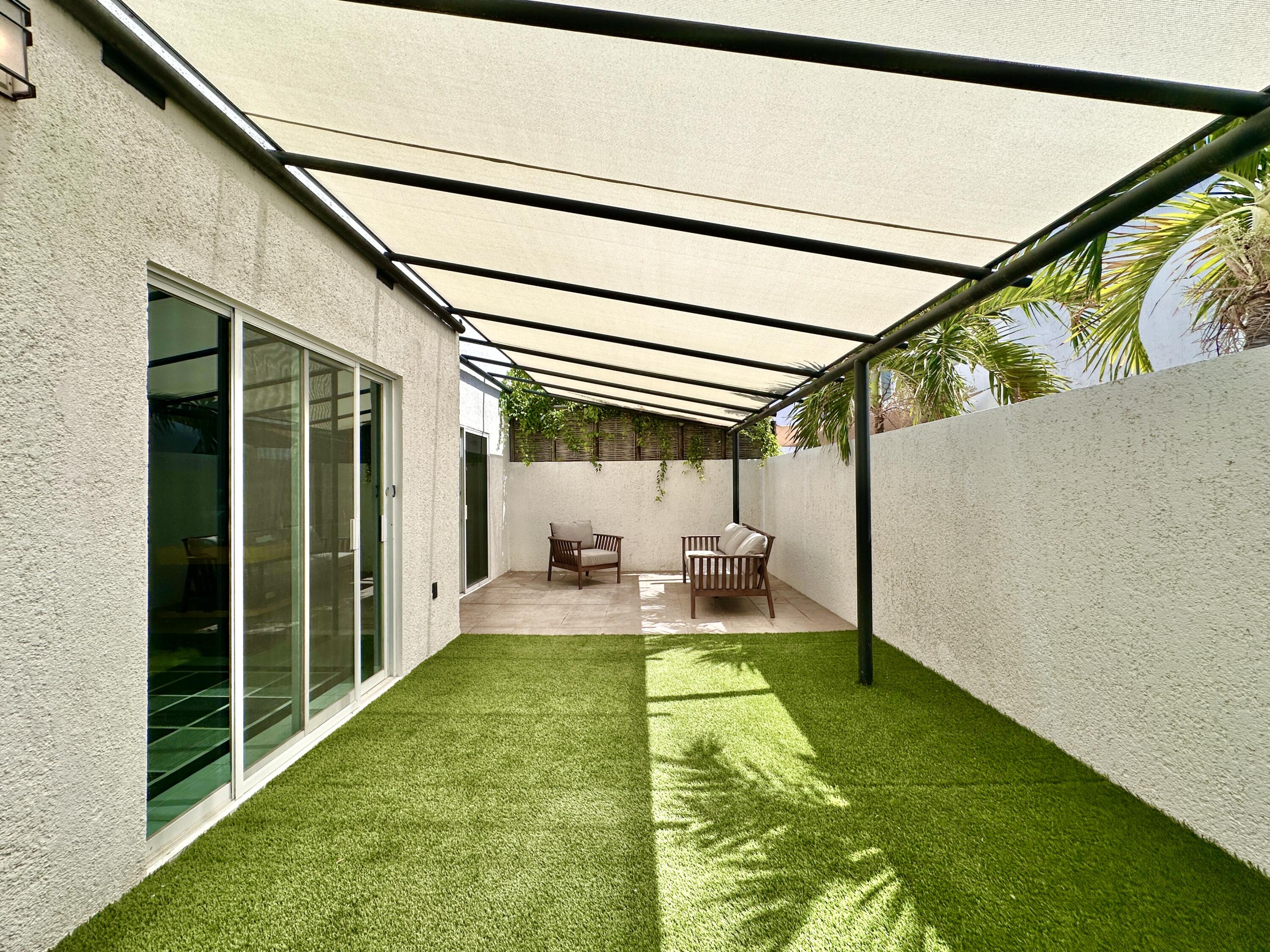 627 Calle Santa Rita, Privada La Posada