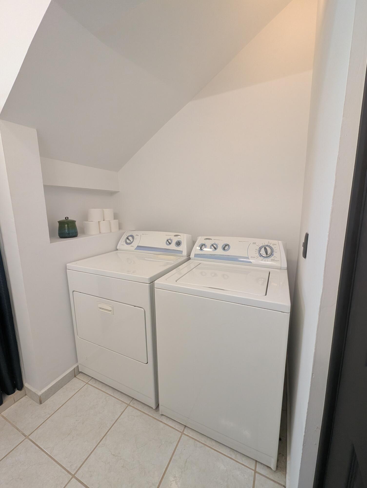 627 Calle Santa Rita, Privada La Posada