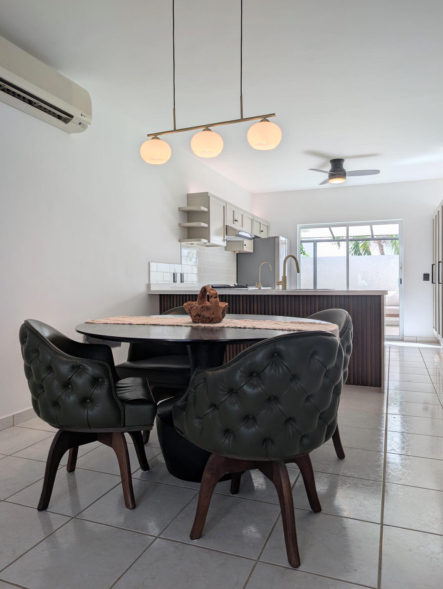 627 Calle Santa Rita, Privada La Posada