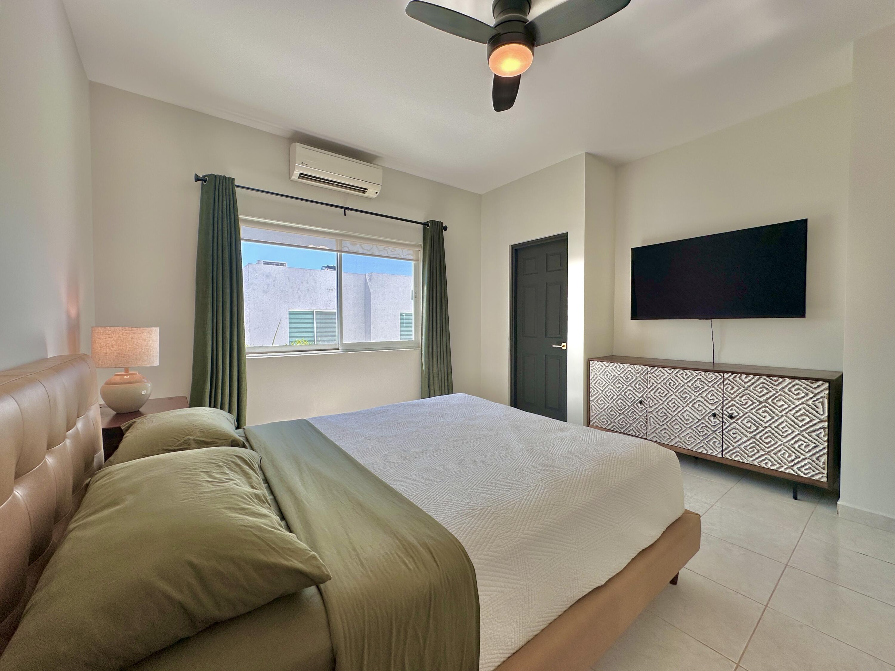 627 Calle Santa Rita, Privada La Posada