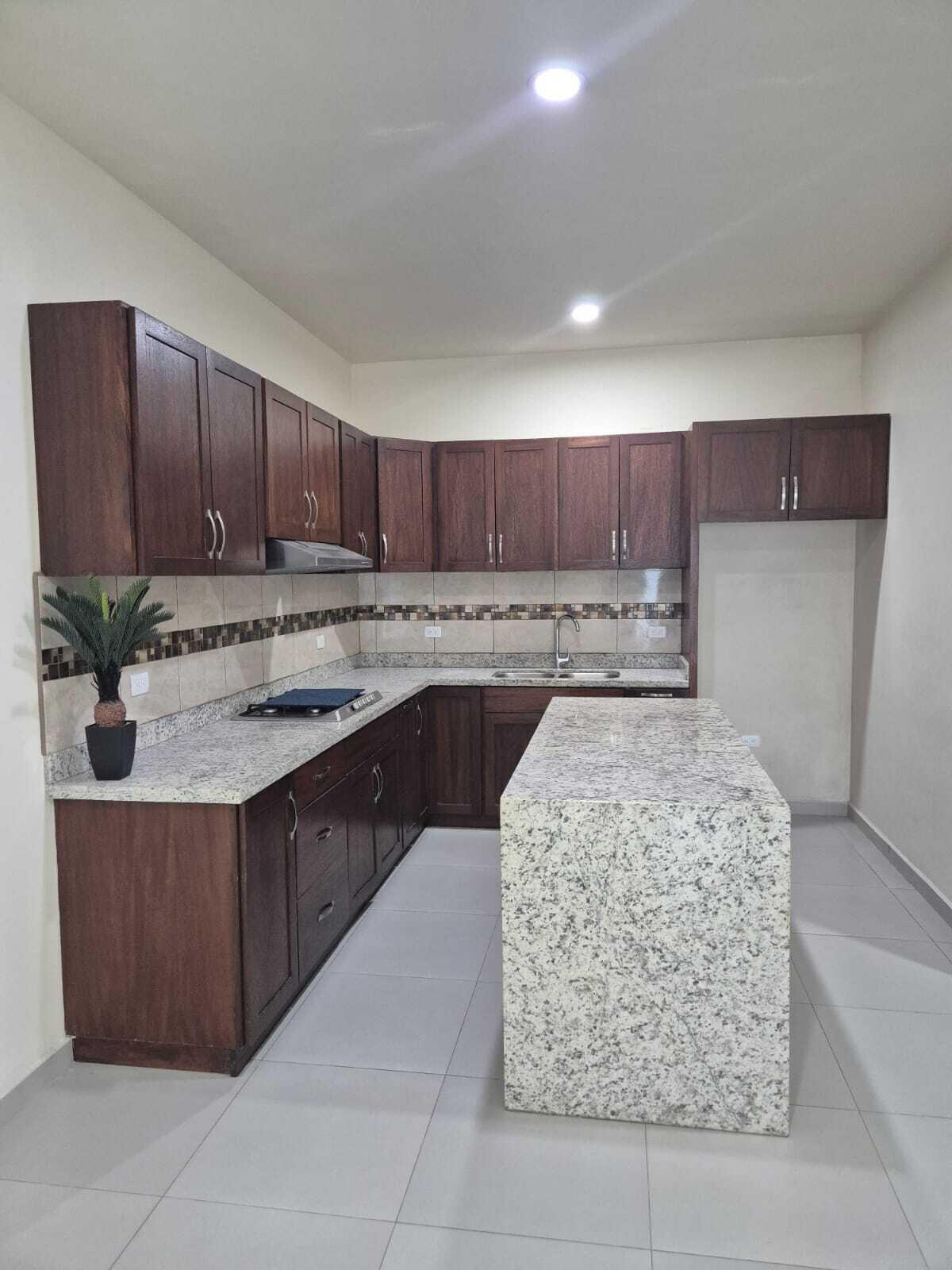 MOCTEZUMA, CASA EN PUESTA DEL SOL