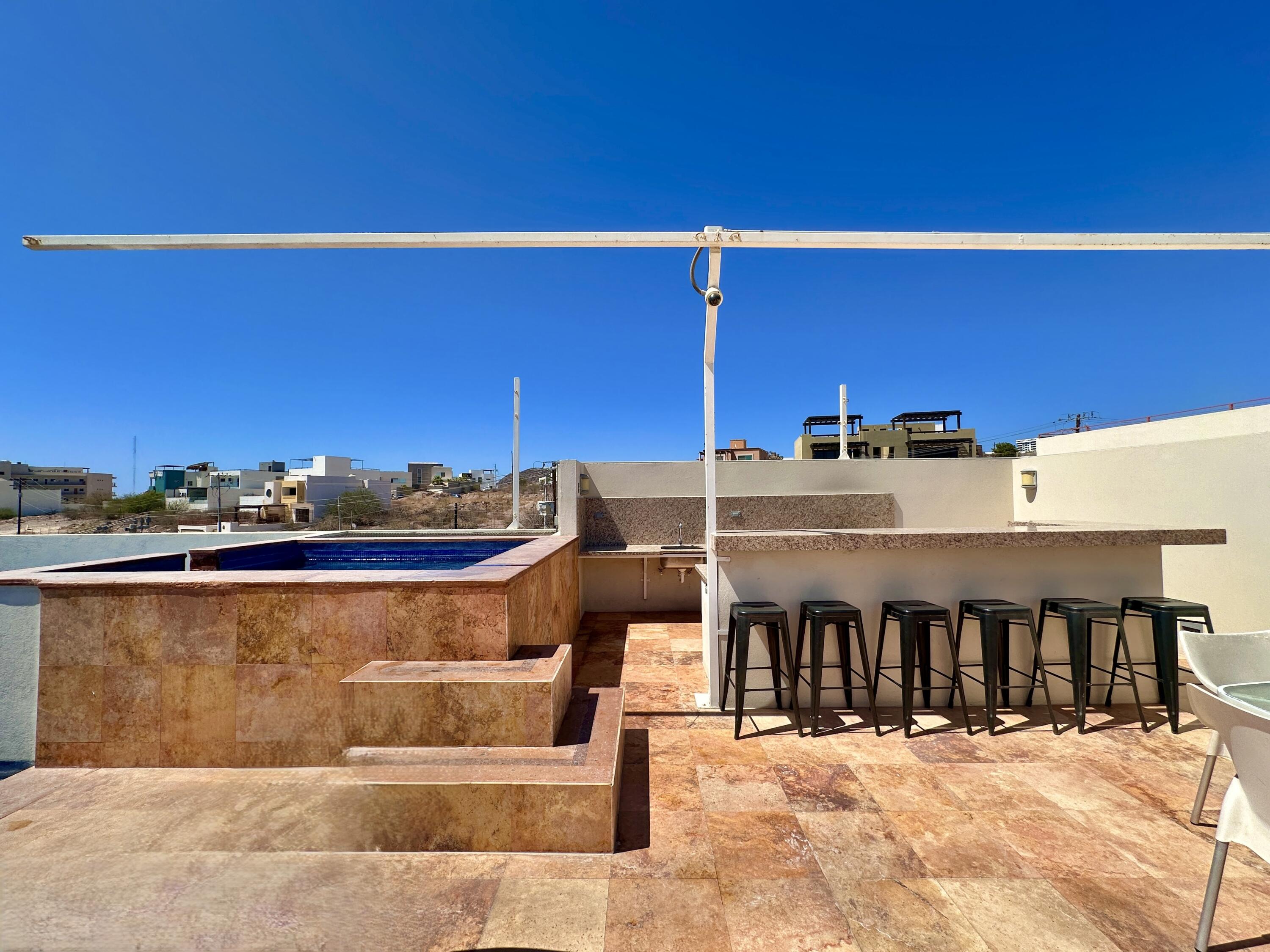 Calle Mohimara, CONDO VISTA BAHIA