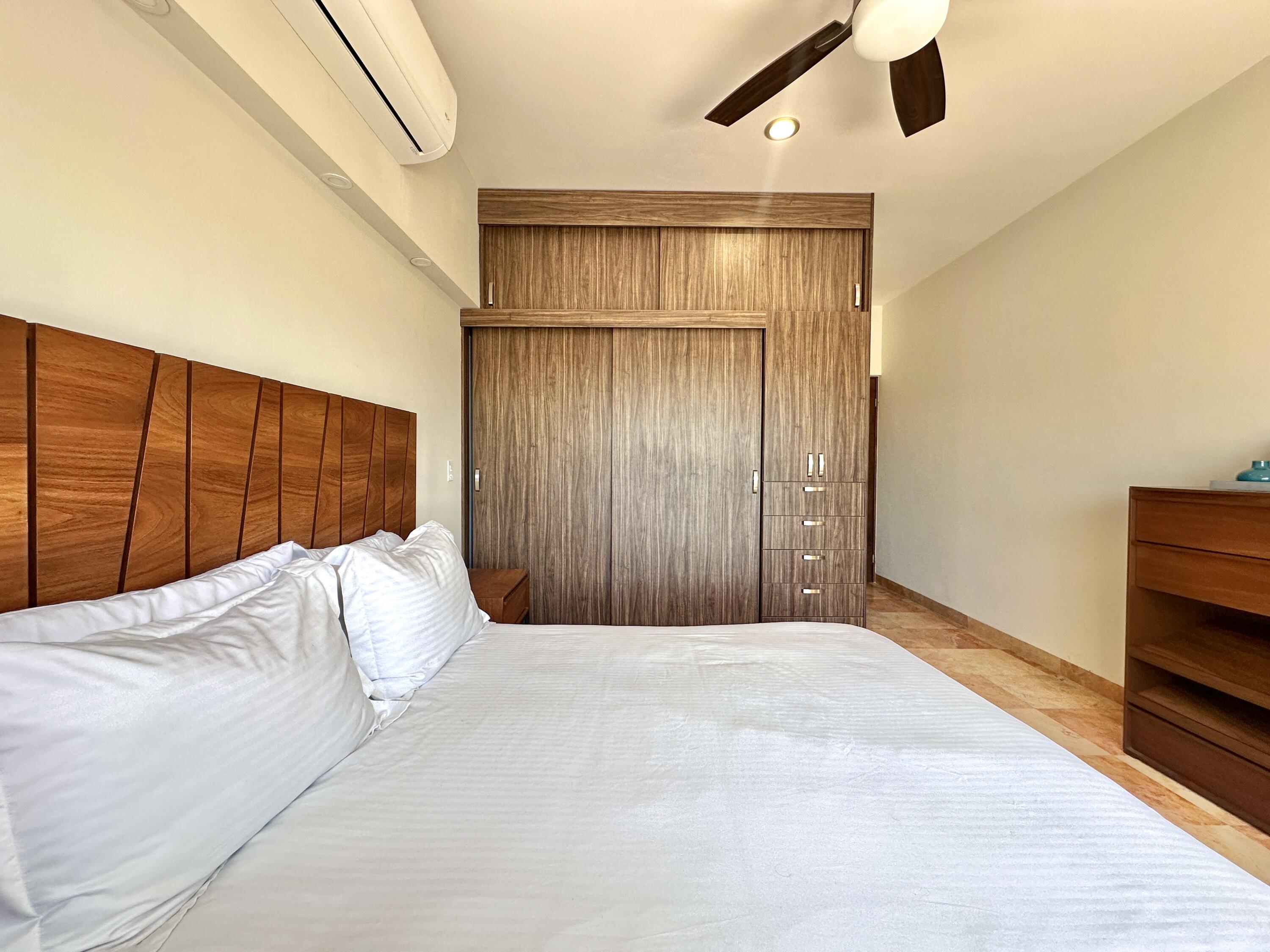 Calle Mohimara, CONDO VISTA BAHIA