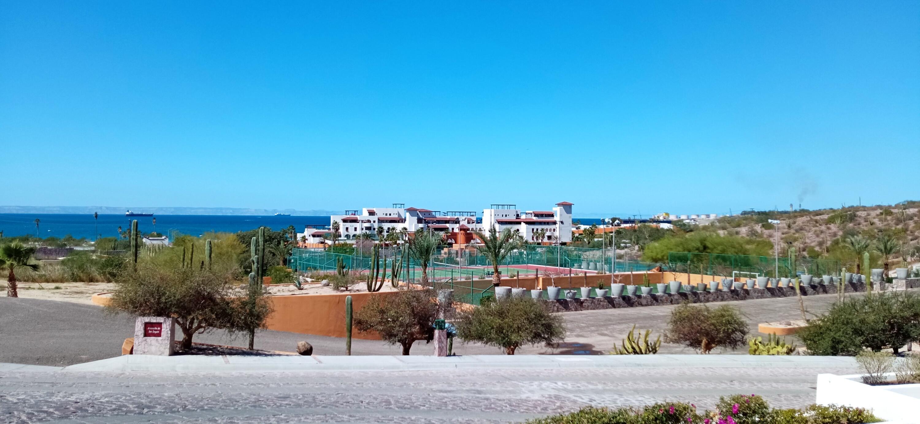 L7M3 Camino del Marmol, Manson Lot, Beautiful Views