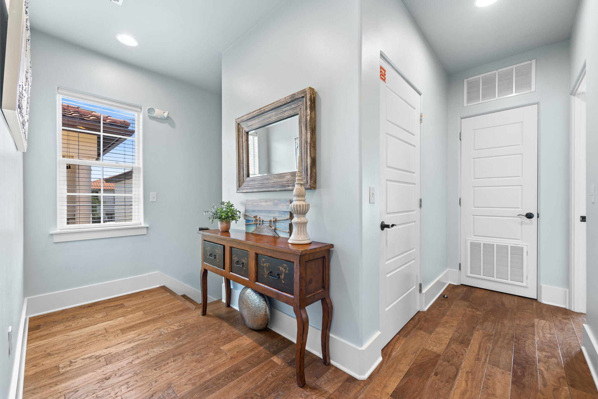 1948 Boardwalk Drive