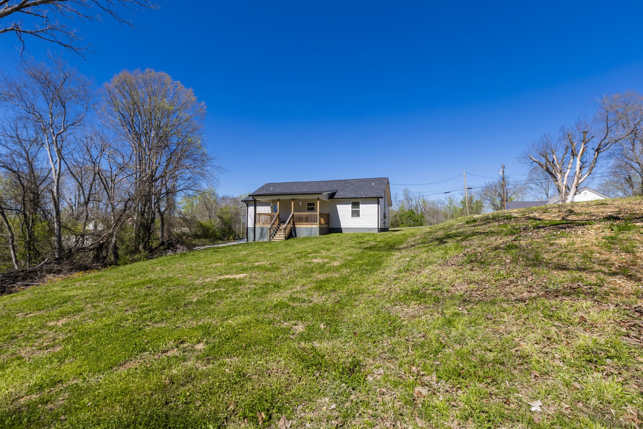 220 Columbia Ave