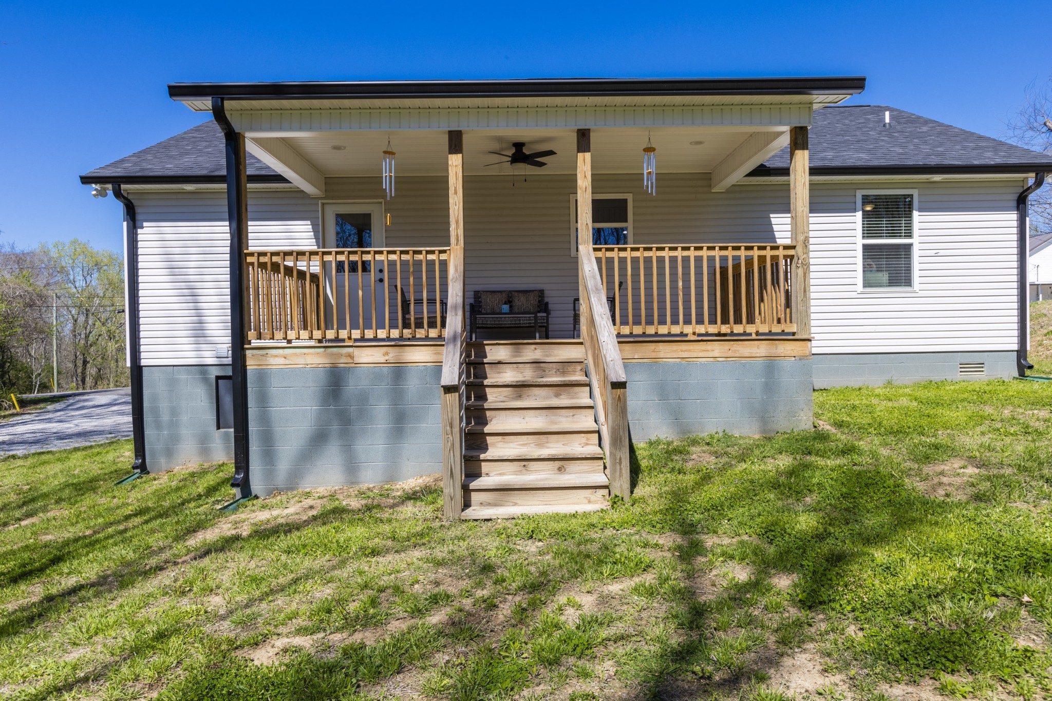 220 Columbia Ave