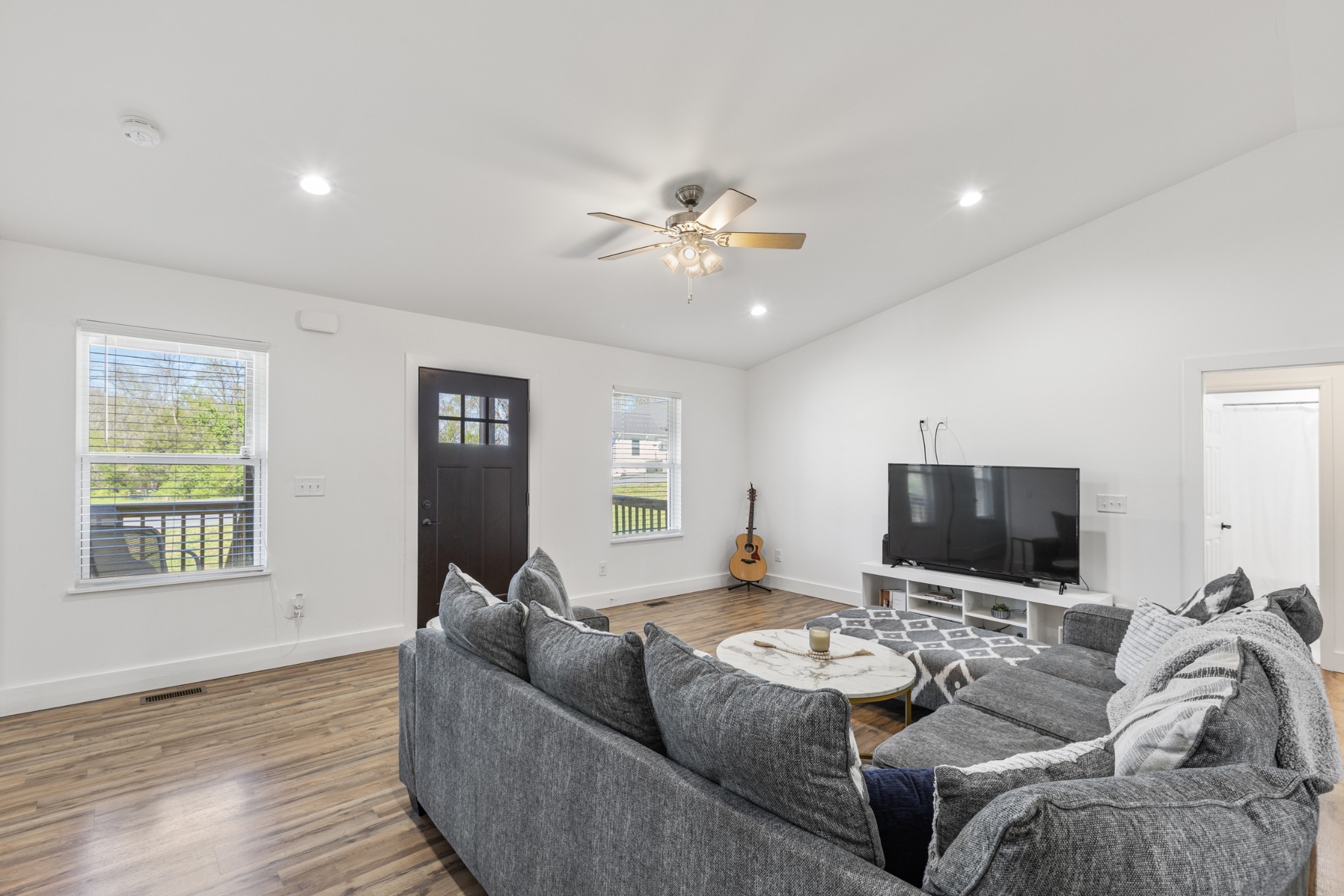 220 Columbia Ave