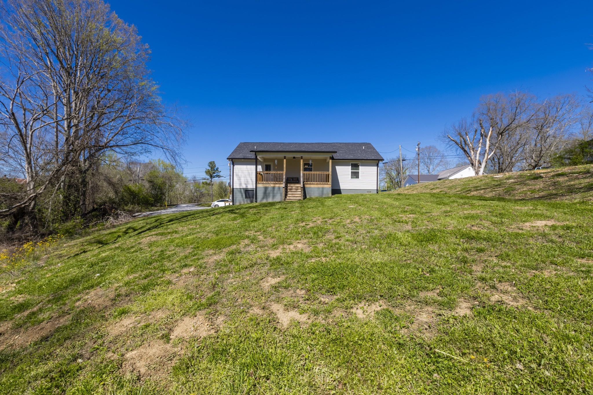 220 Columbia Ave