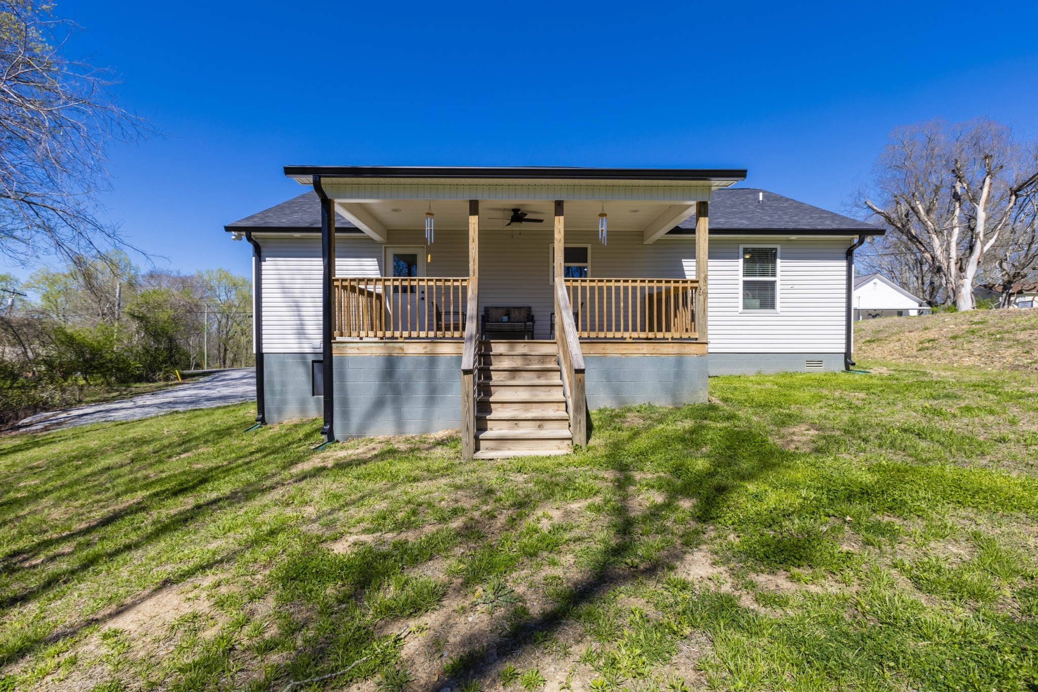 220 Columbia Ave