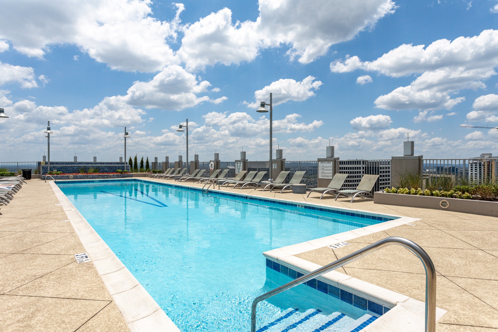 415 Church St Unit: 2904