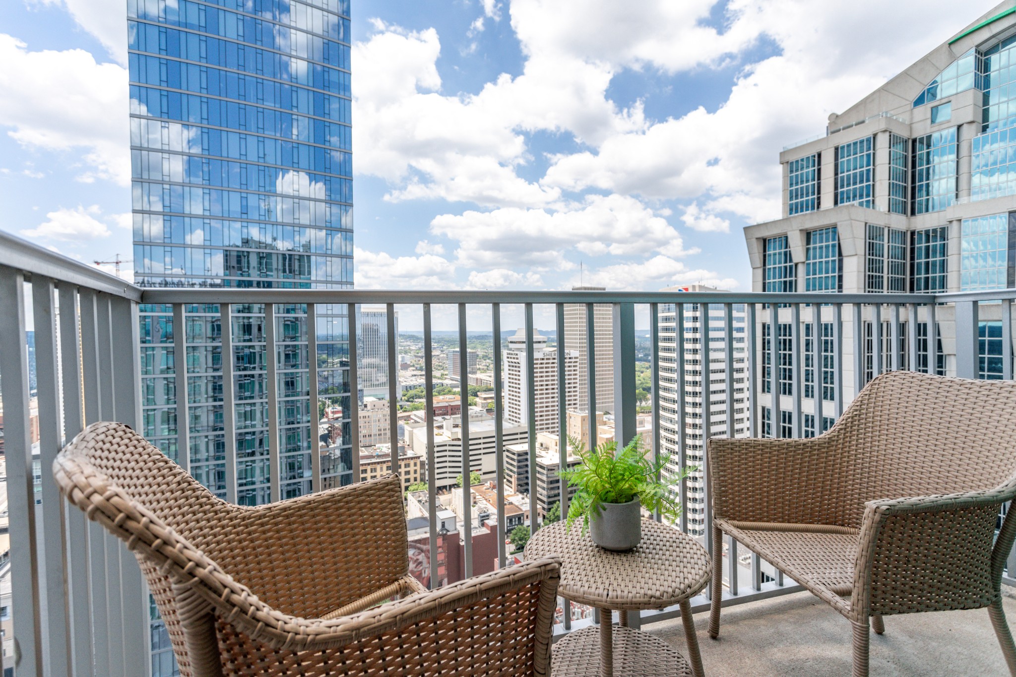 415 Church St Unit: 2904