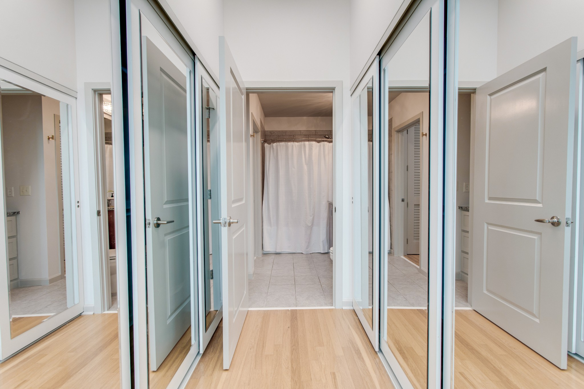 415 Church St Unit: 2904