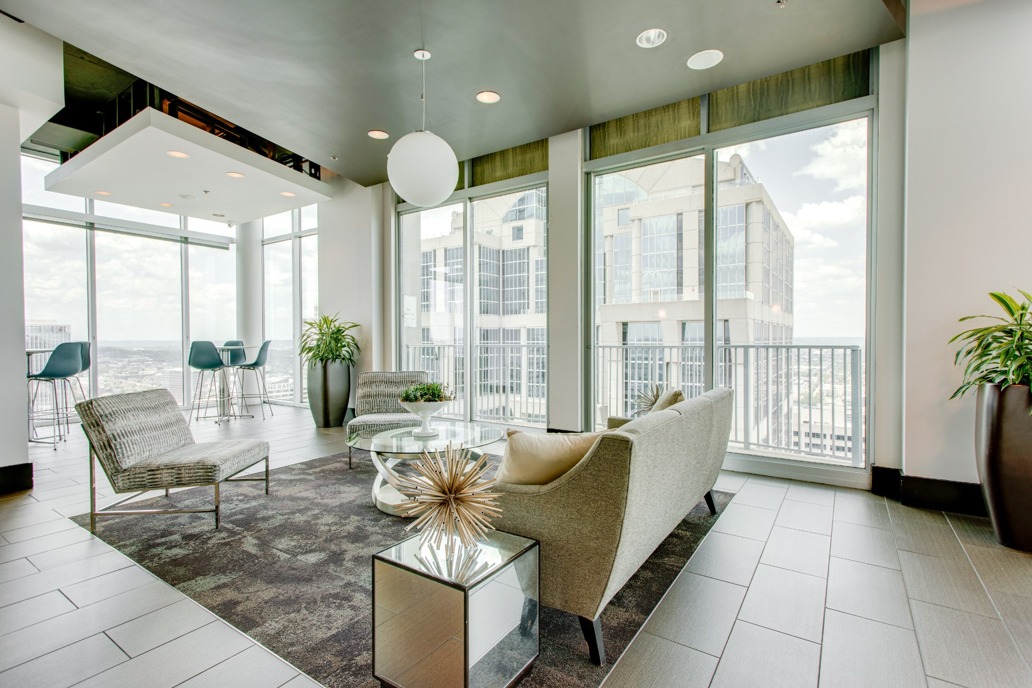 415 Church St Unit: 2904