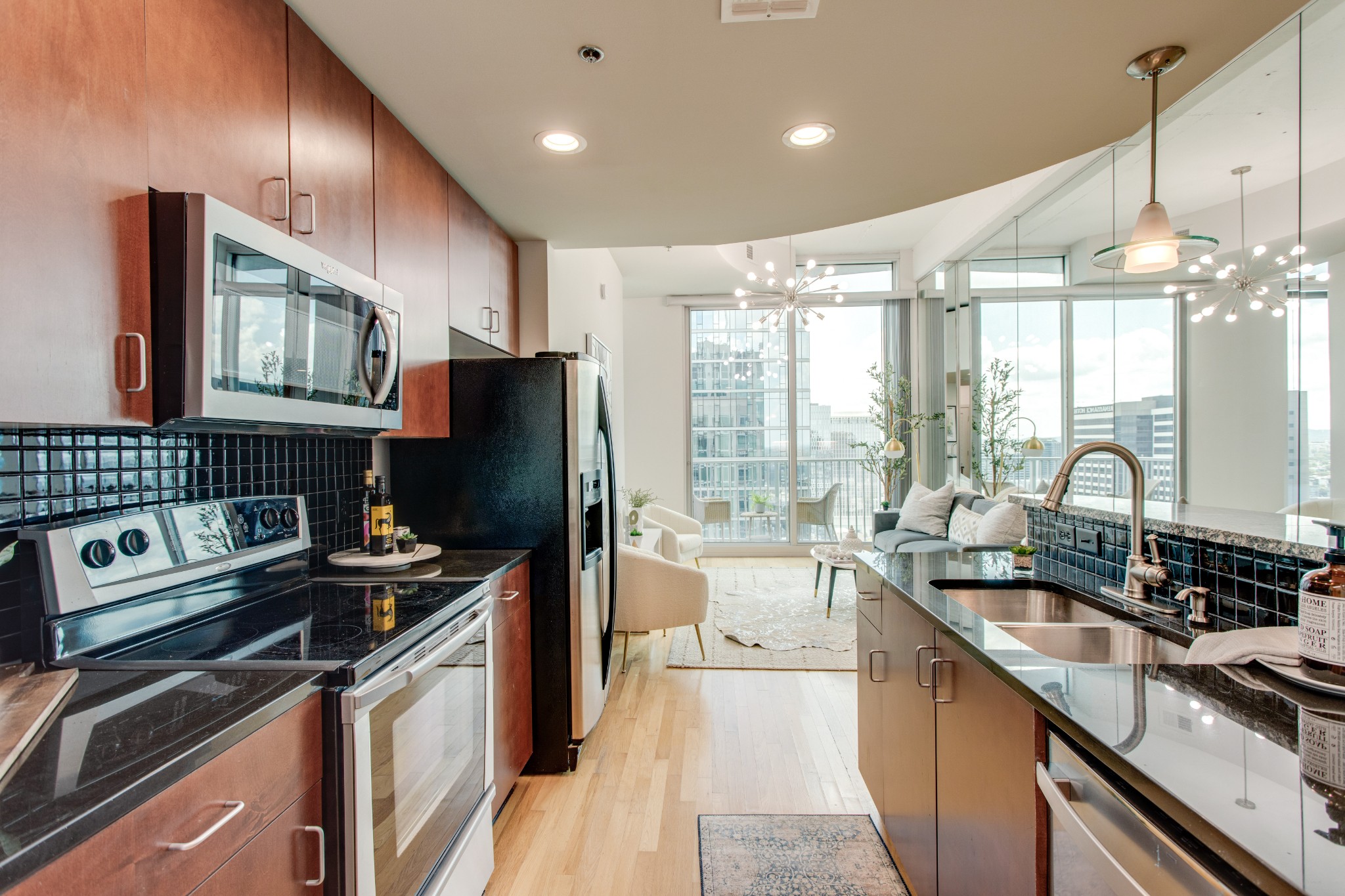 415 Church St Unit: 2904