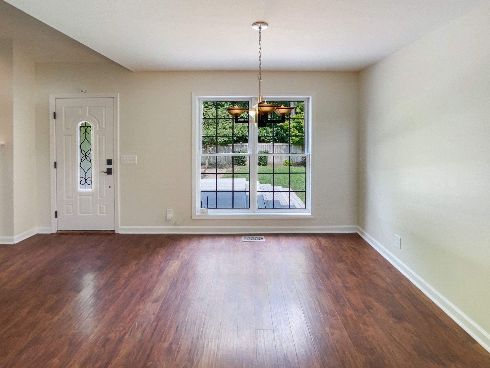 109 Brookview Ct