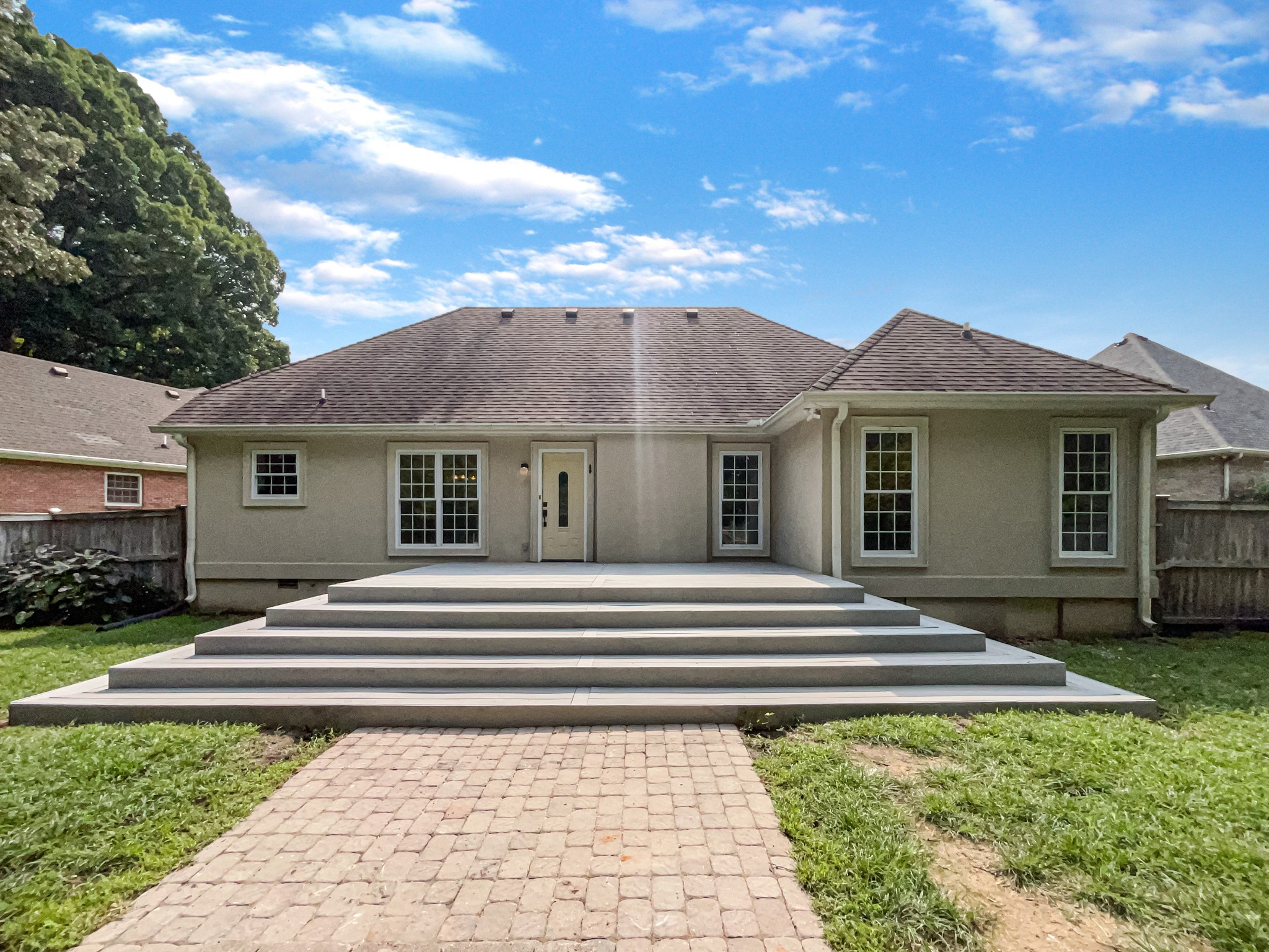 109 Brookview Ct