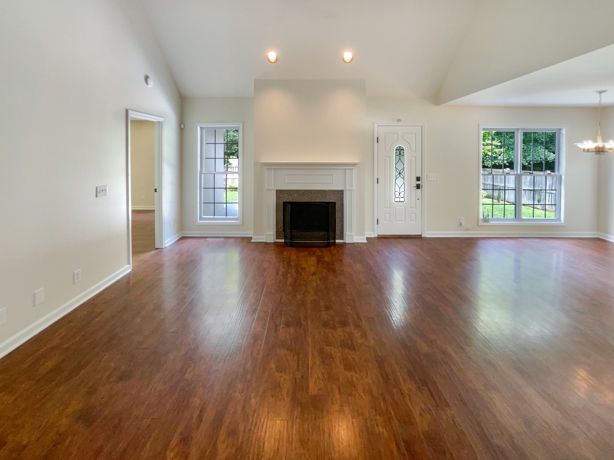 109 Brookview Ct