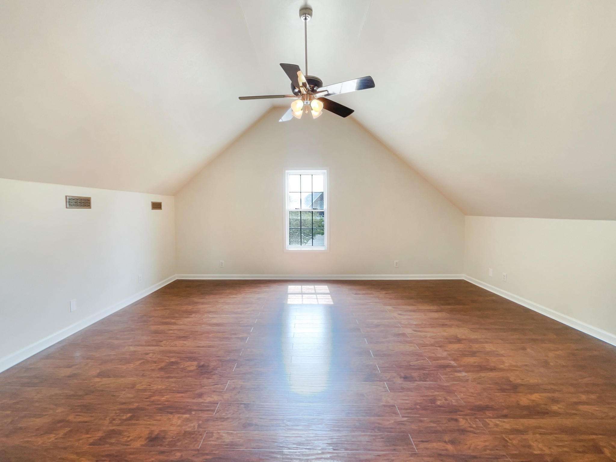 109 Brookview Ct