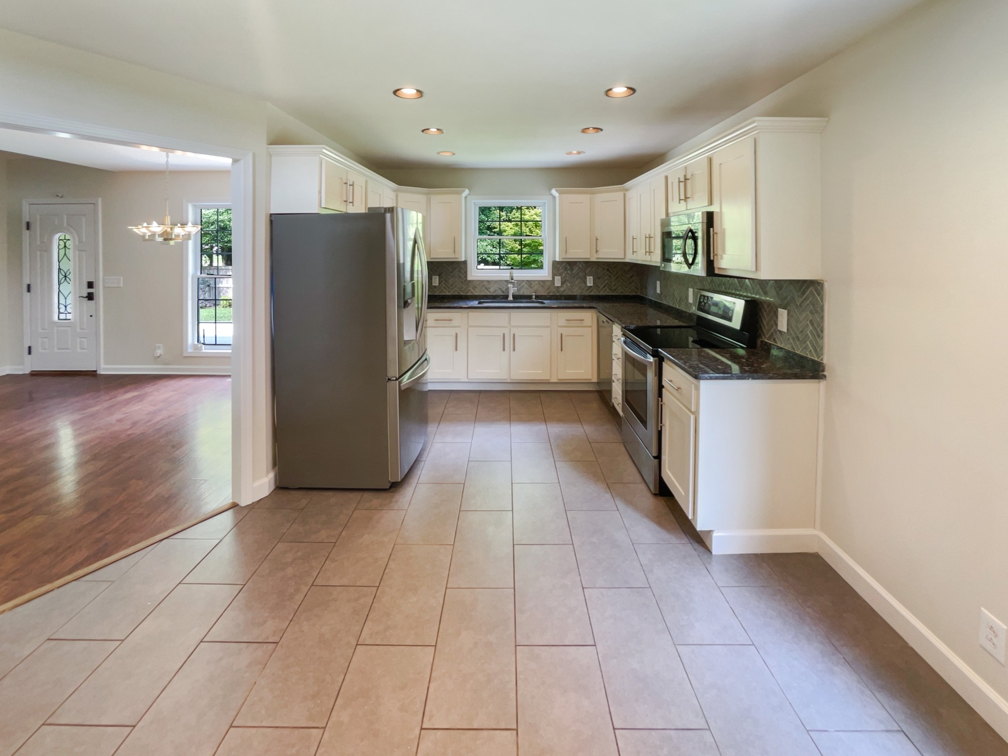 109 Brookview Ct