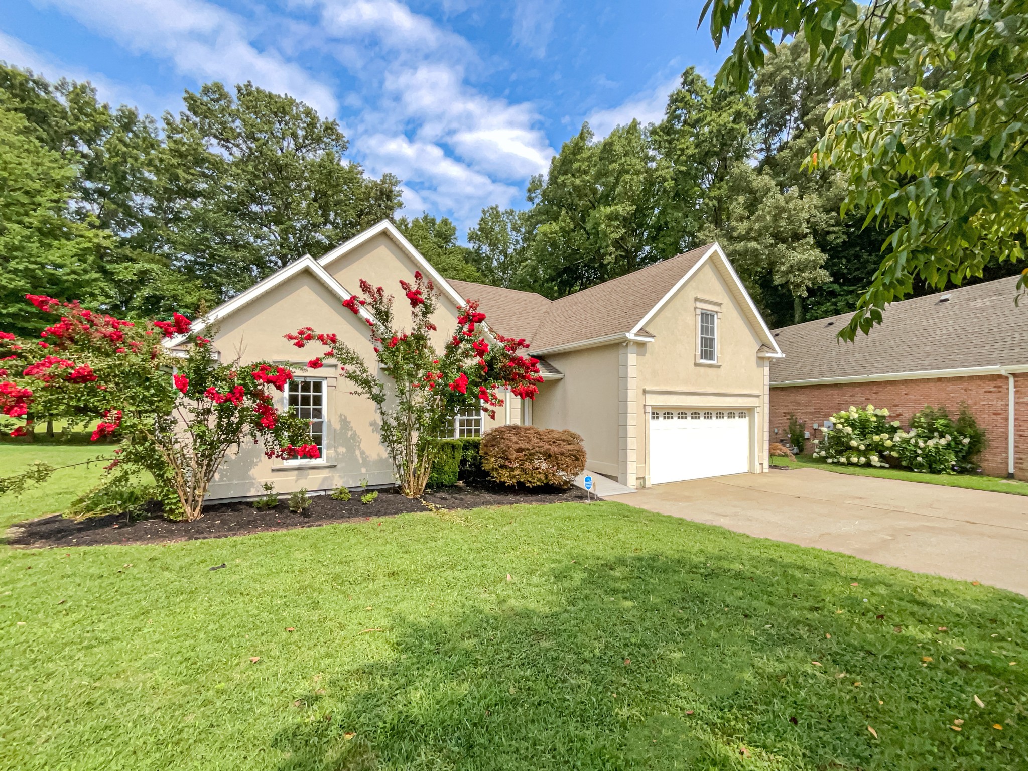 109 Brookview Ct