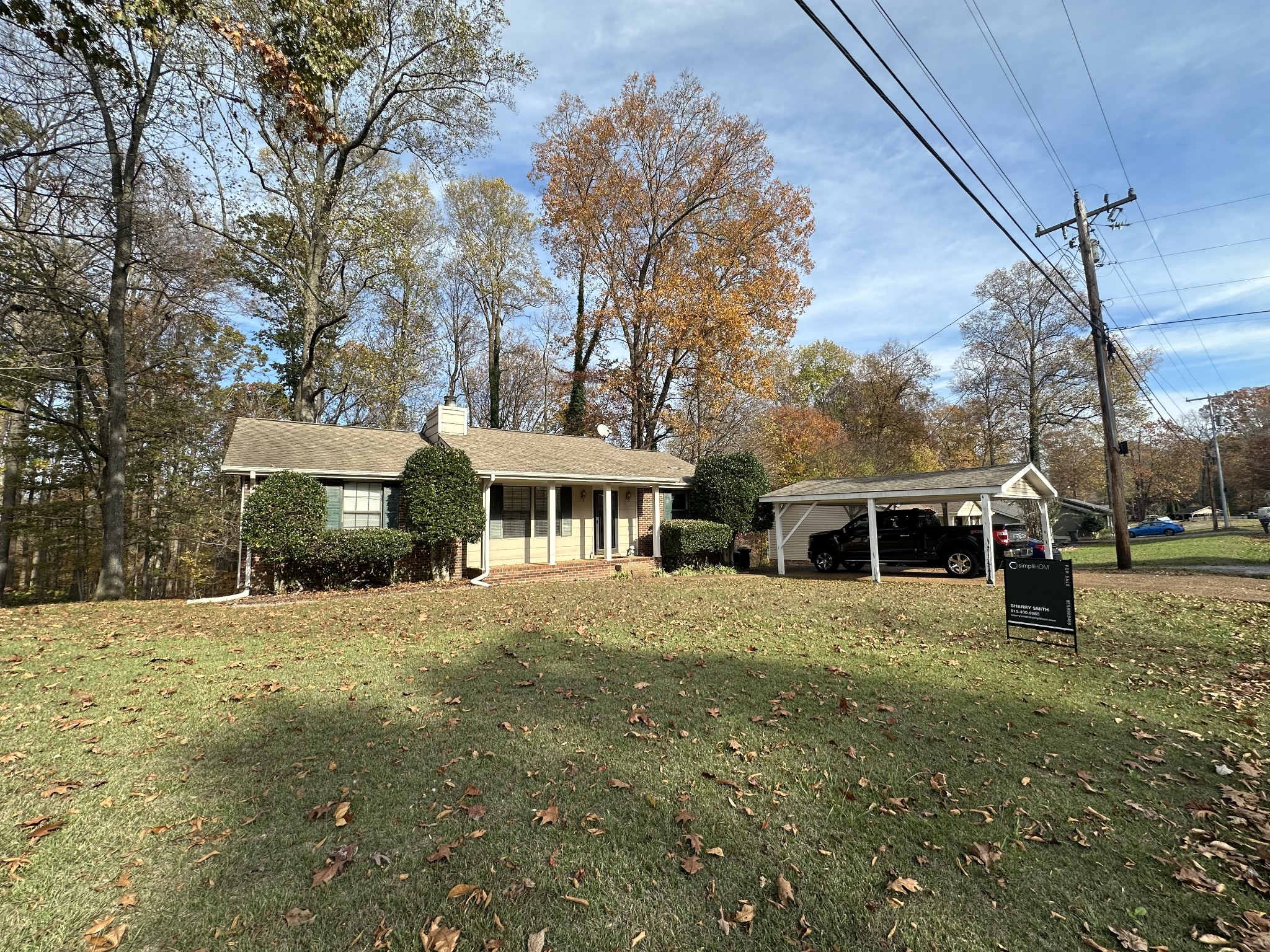 1607 Winding Way Dr