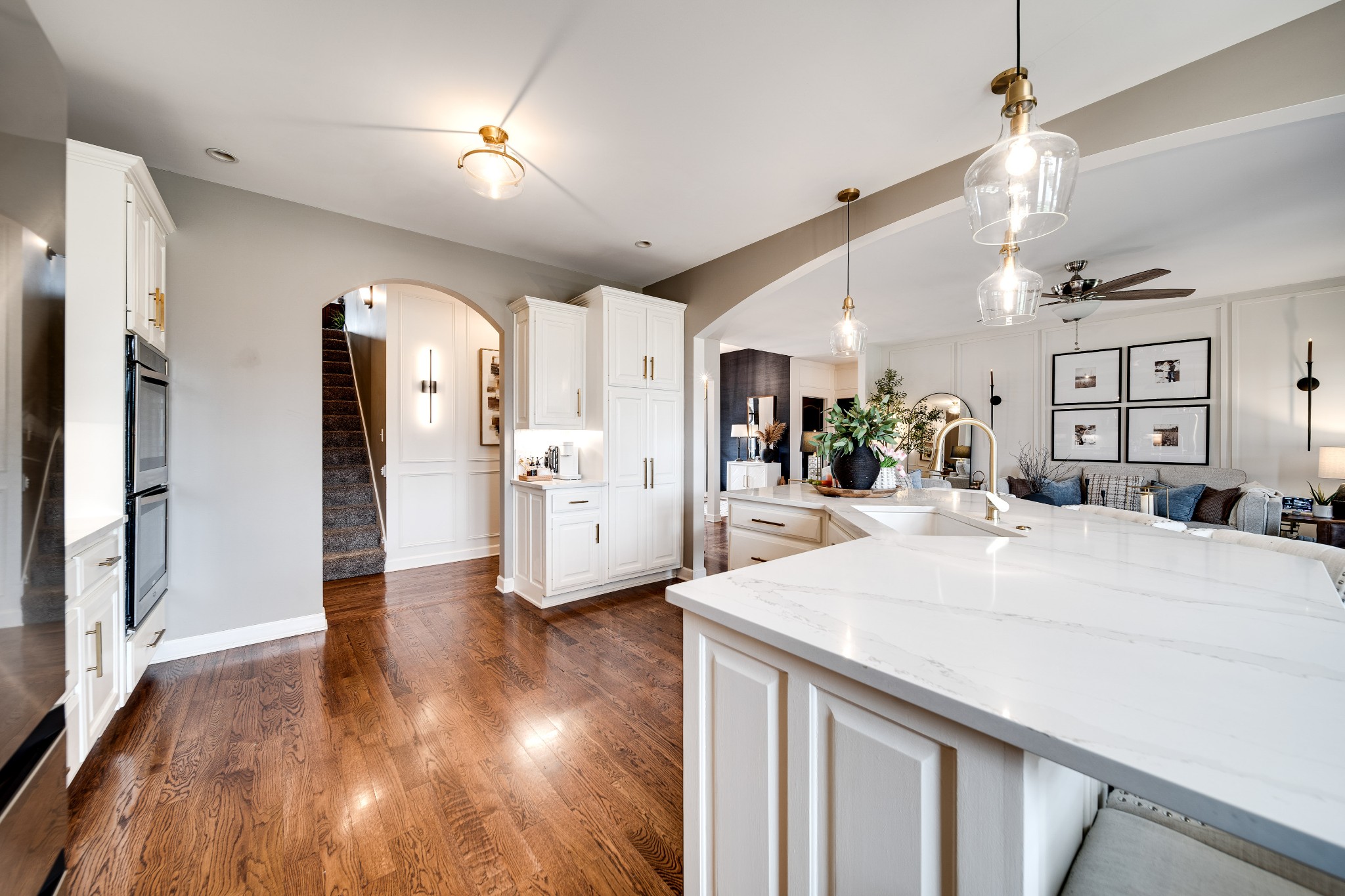 1038 Five Coves Trce