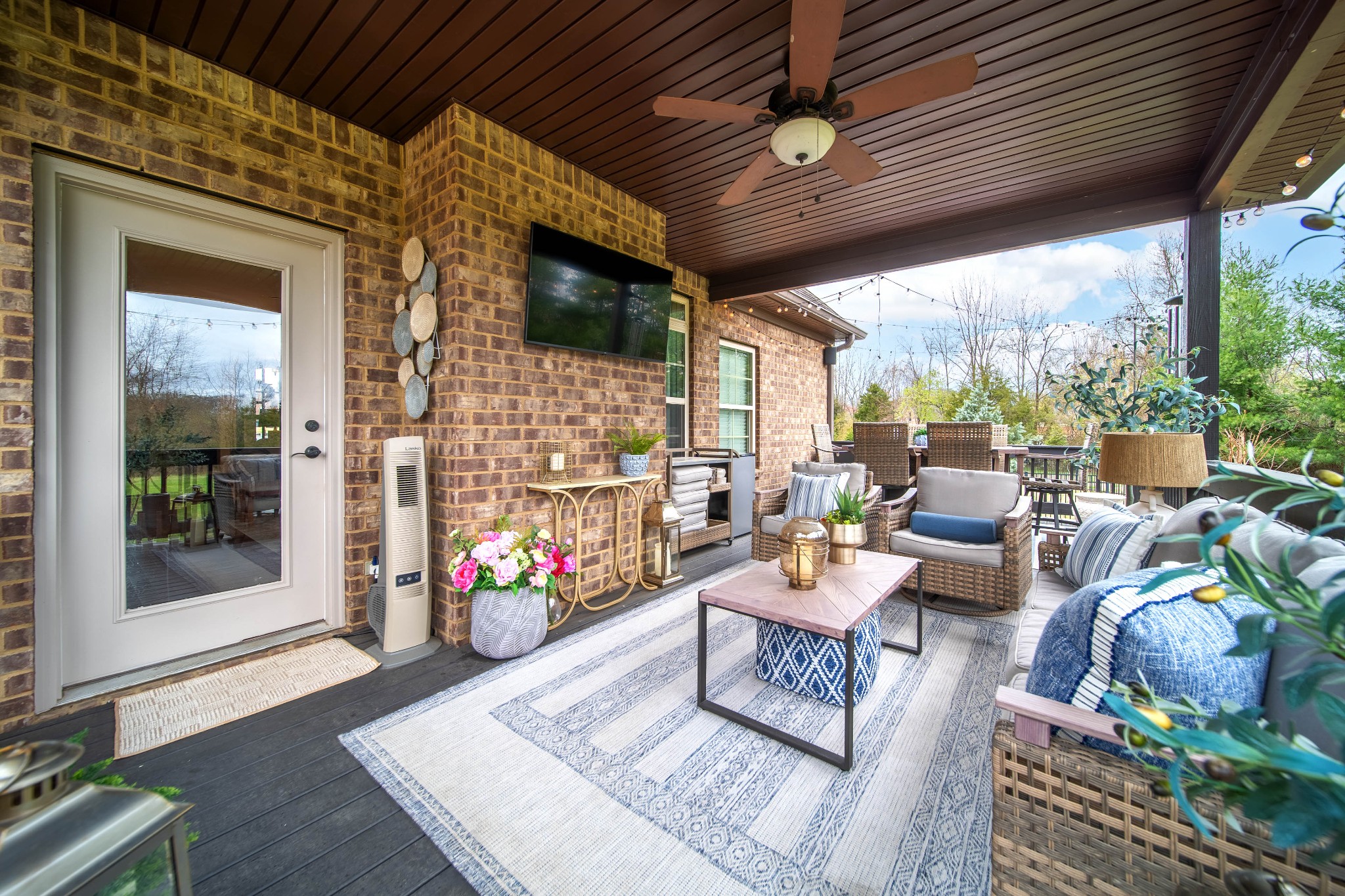 1038 Five Coves Trce