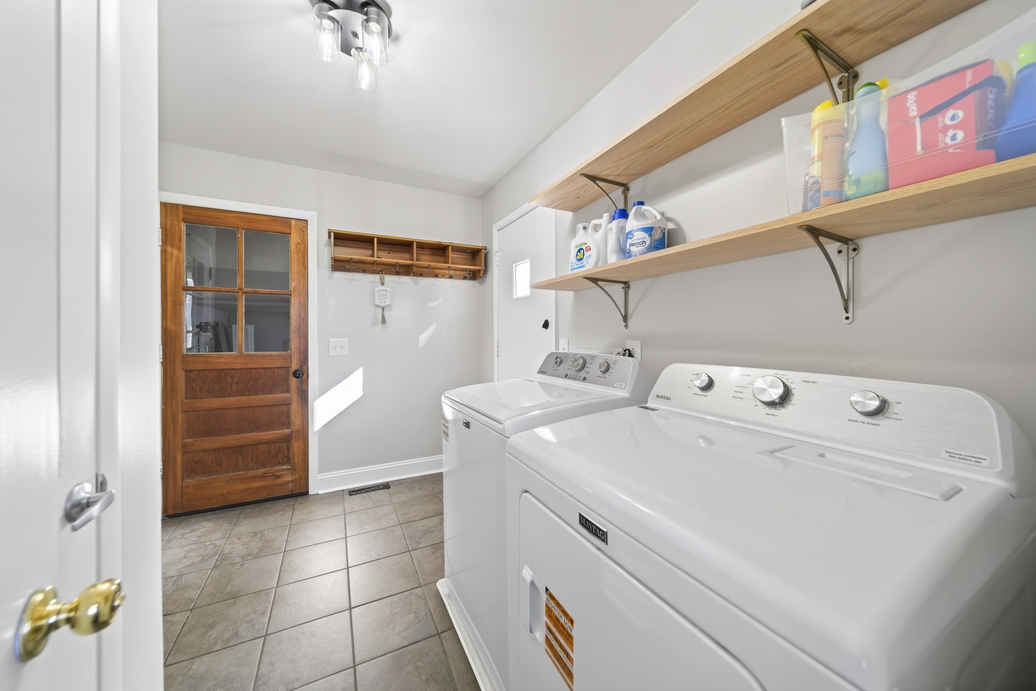 116 Lake Vista Dr