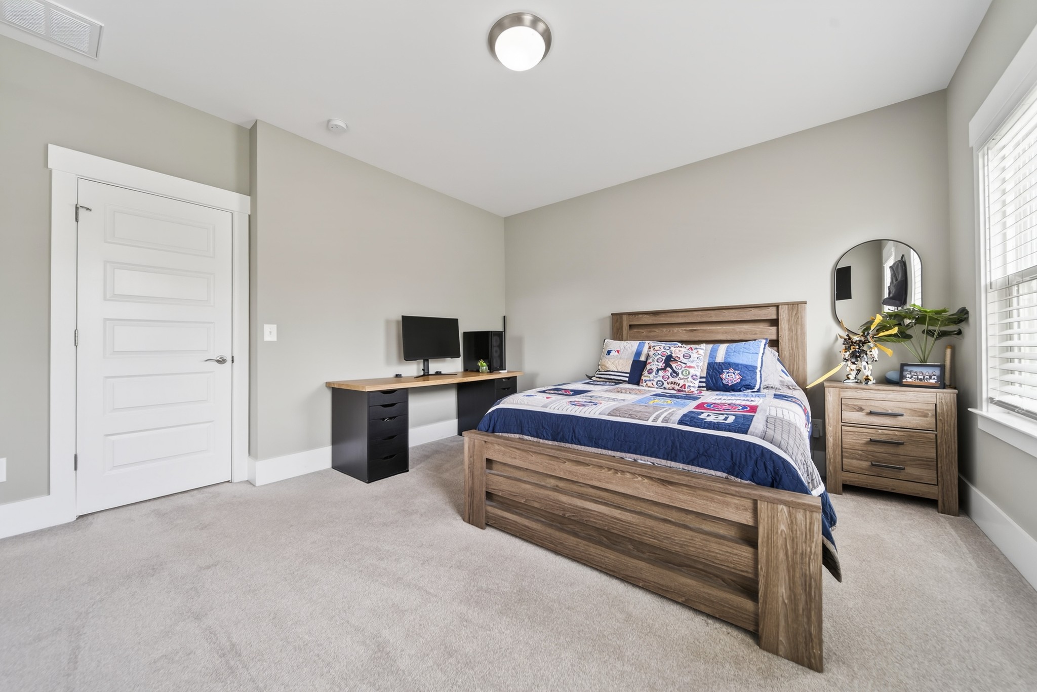 135 Ashington Cir