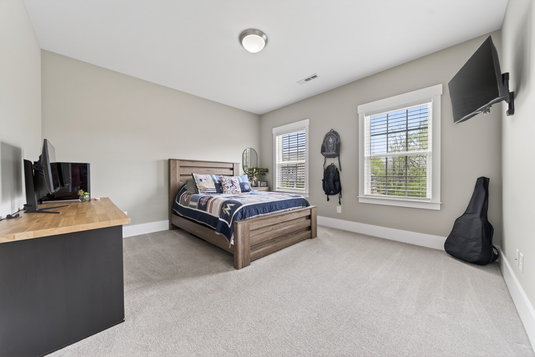 135 Ashington Cir