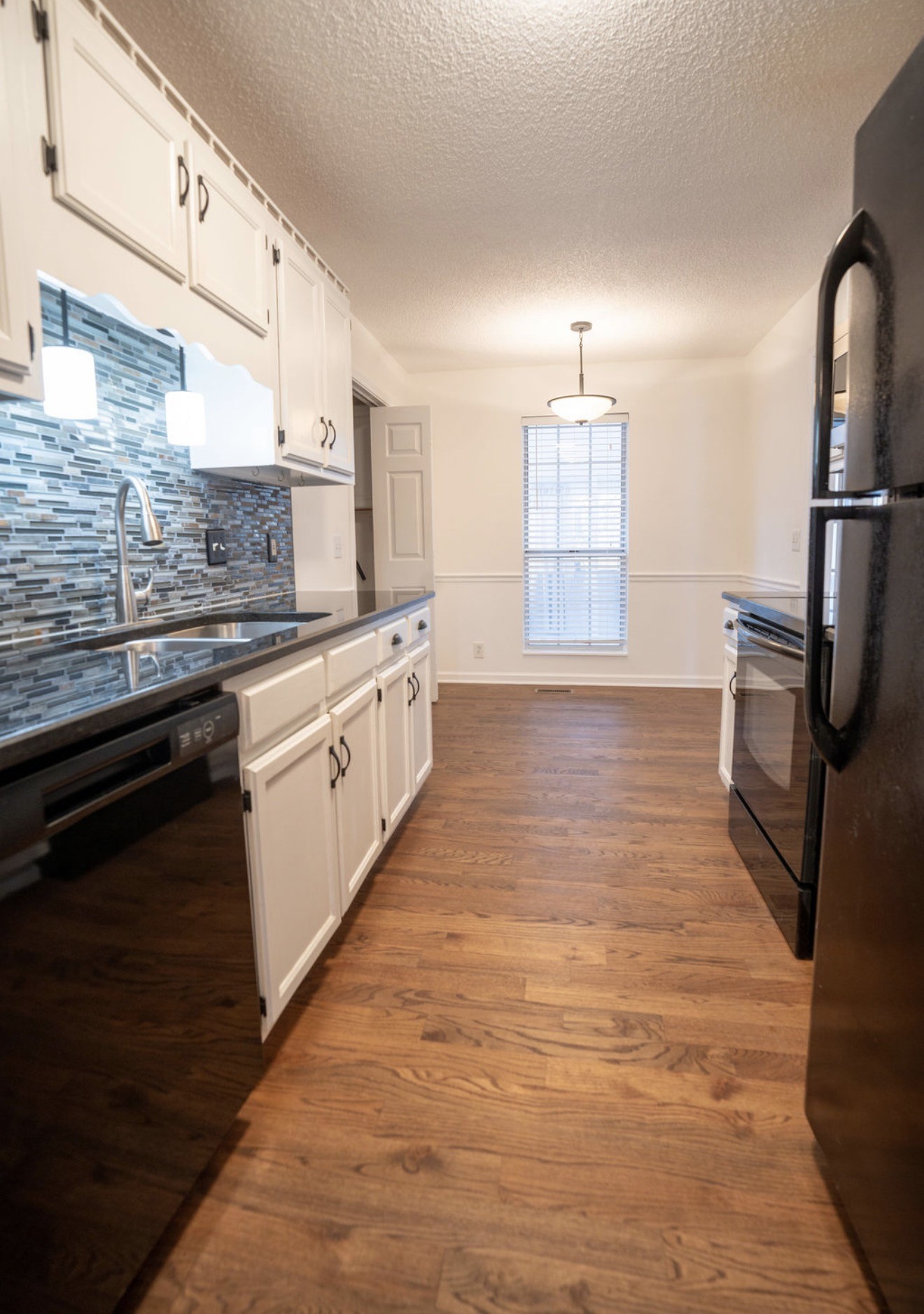 101 Heathcote Ct