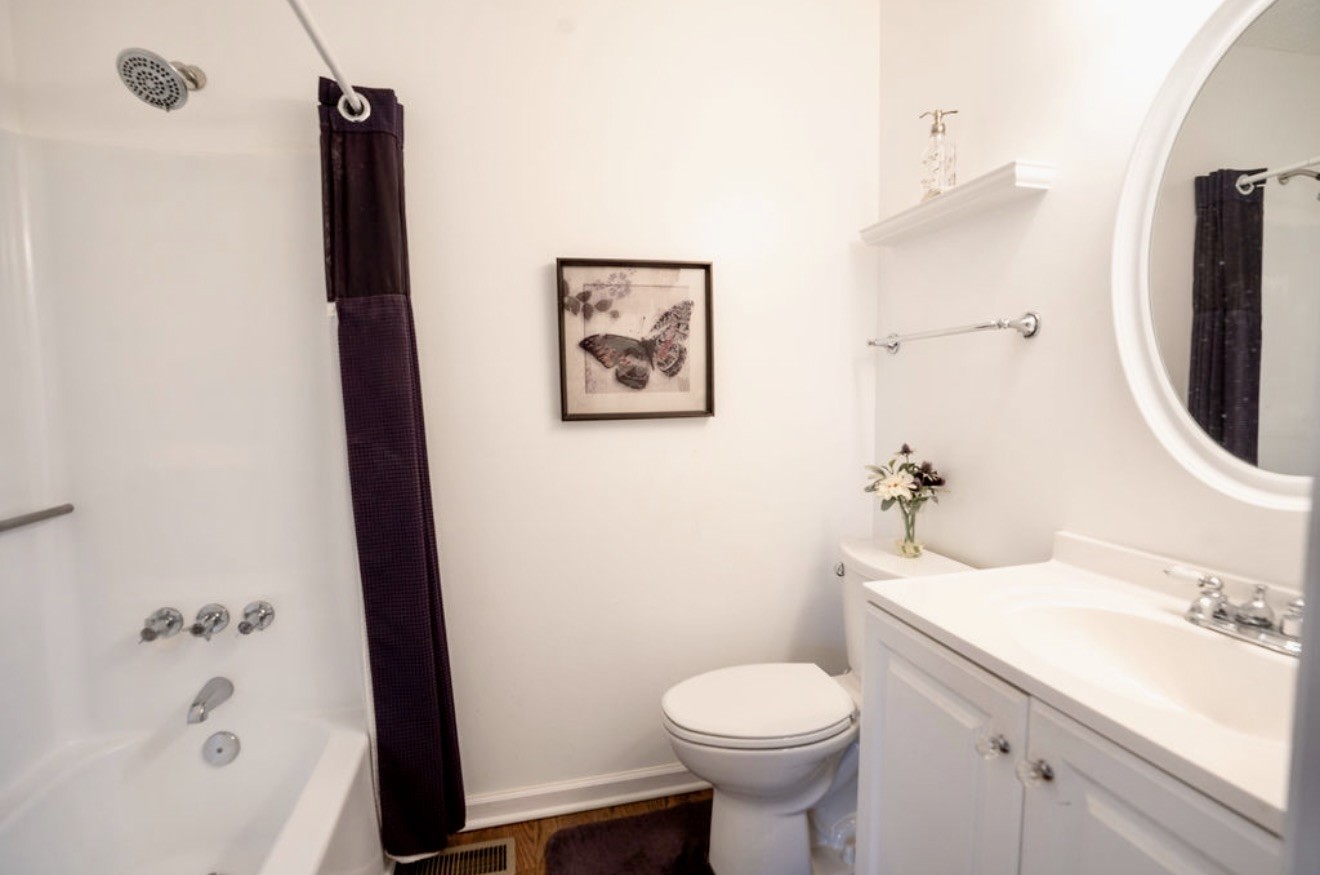101 Heathcote Ct