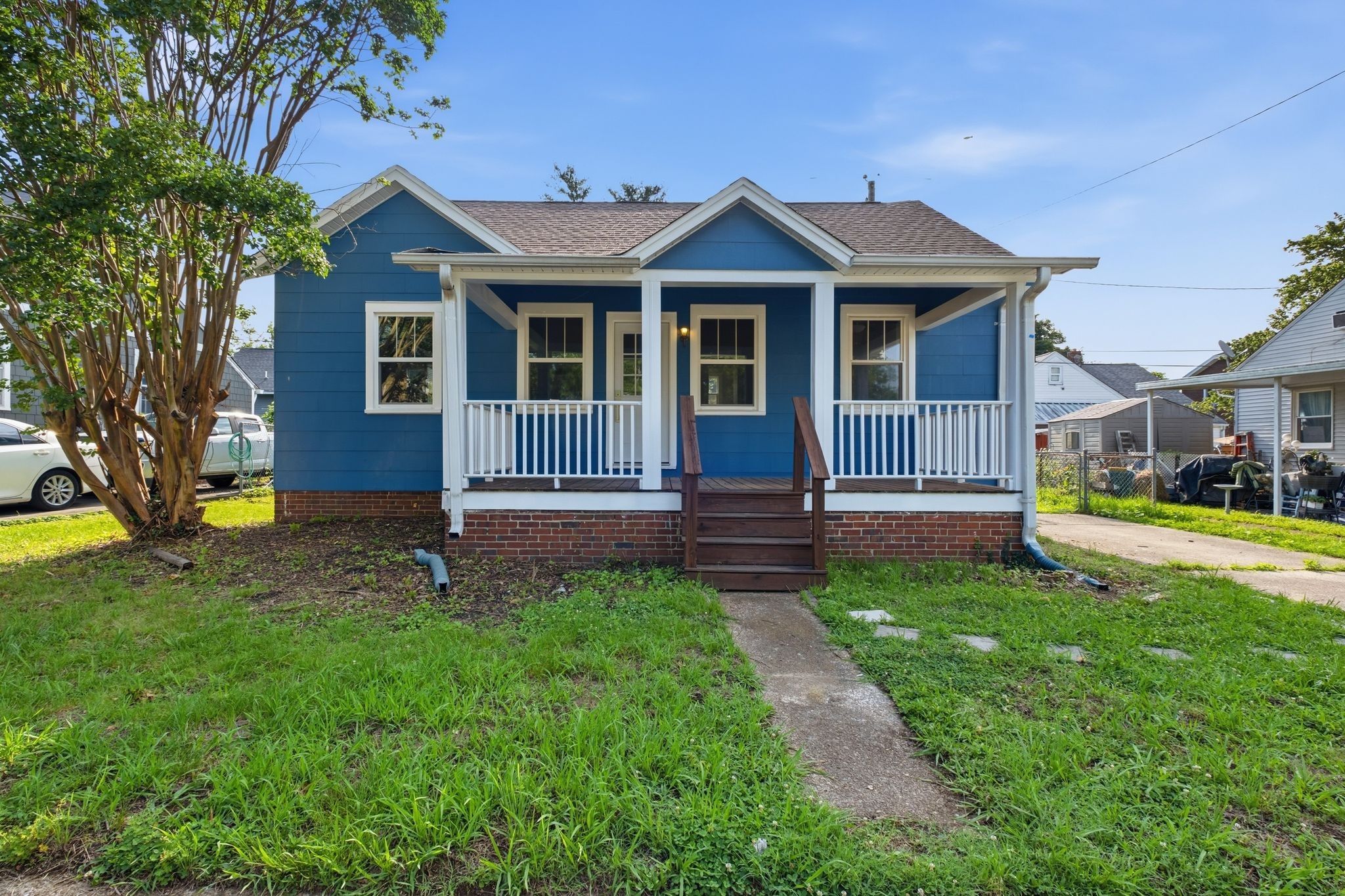 1015 Bryan St
