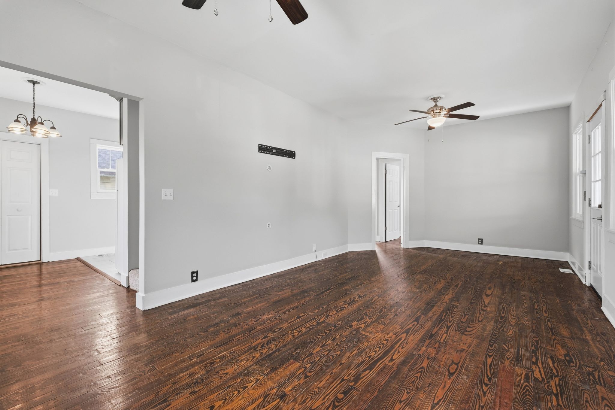 1015 Bryan St