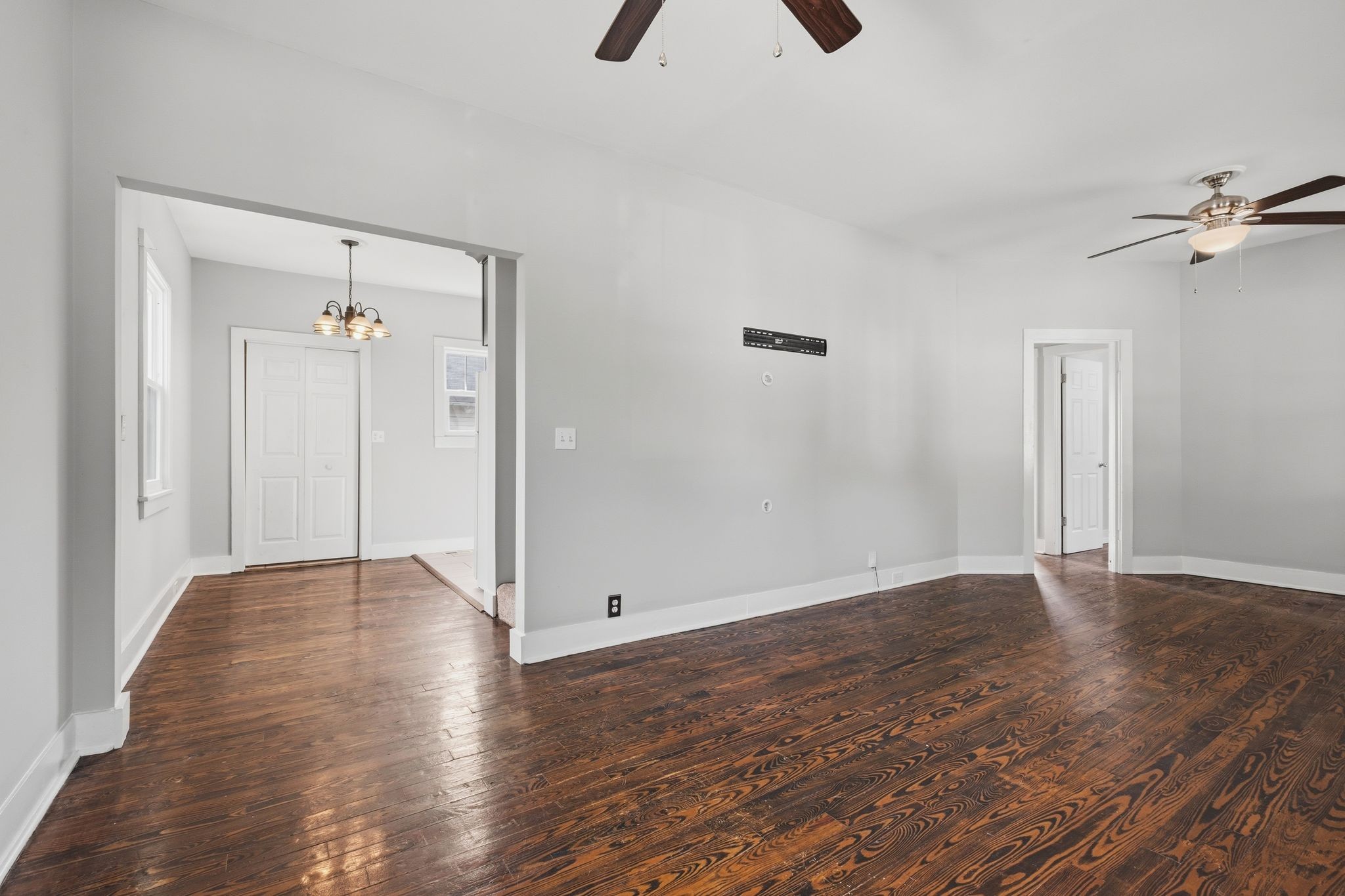 1015 Bryan St