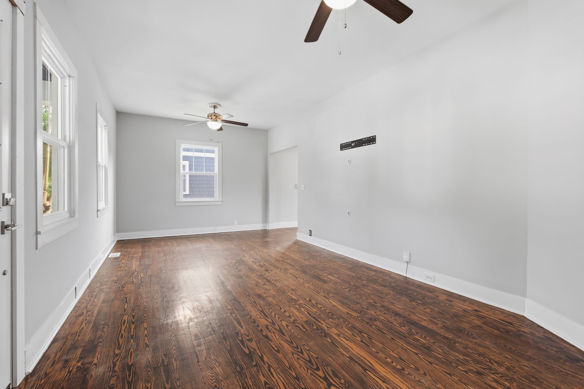 1015 Bryan St