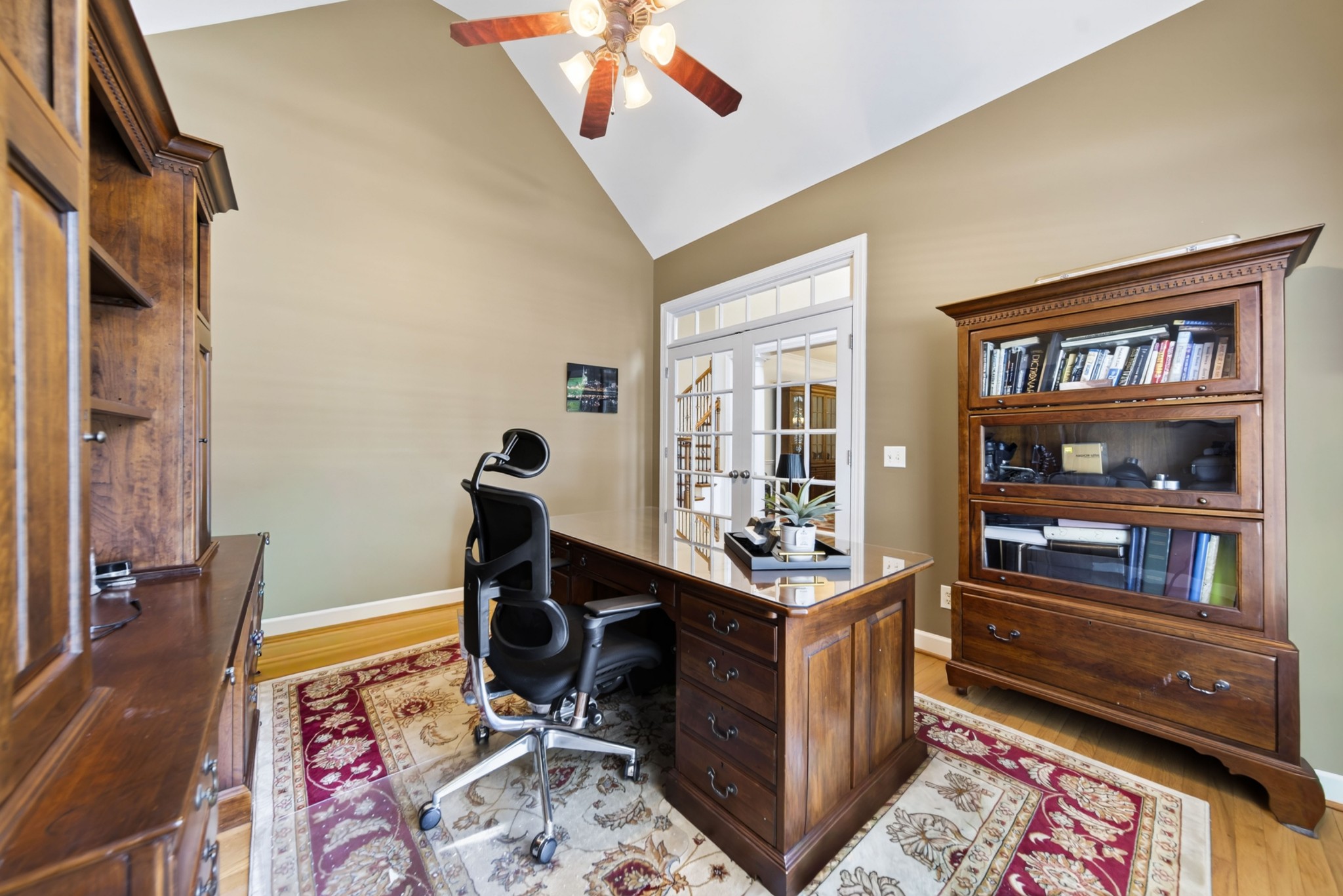 105 Beacon Light Cv